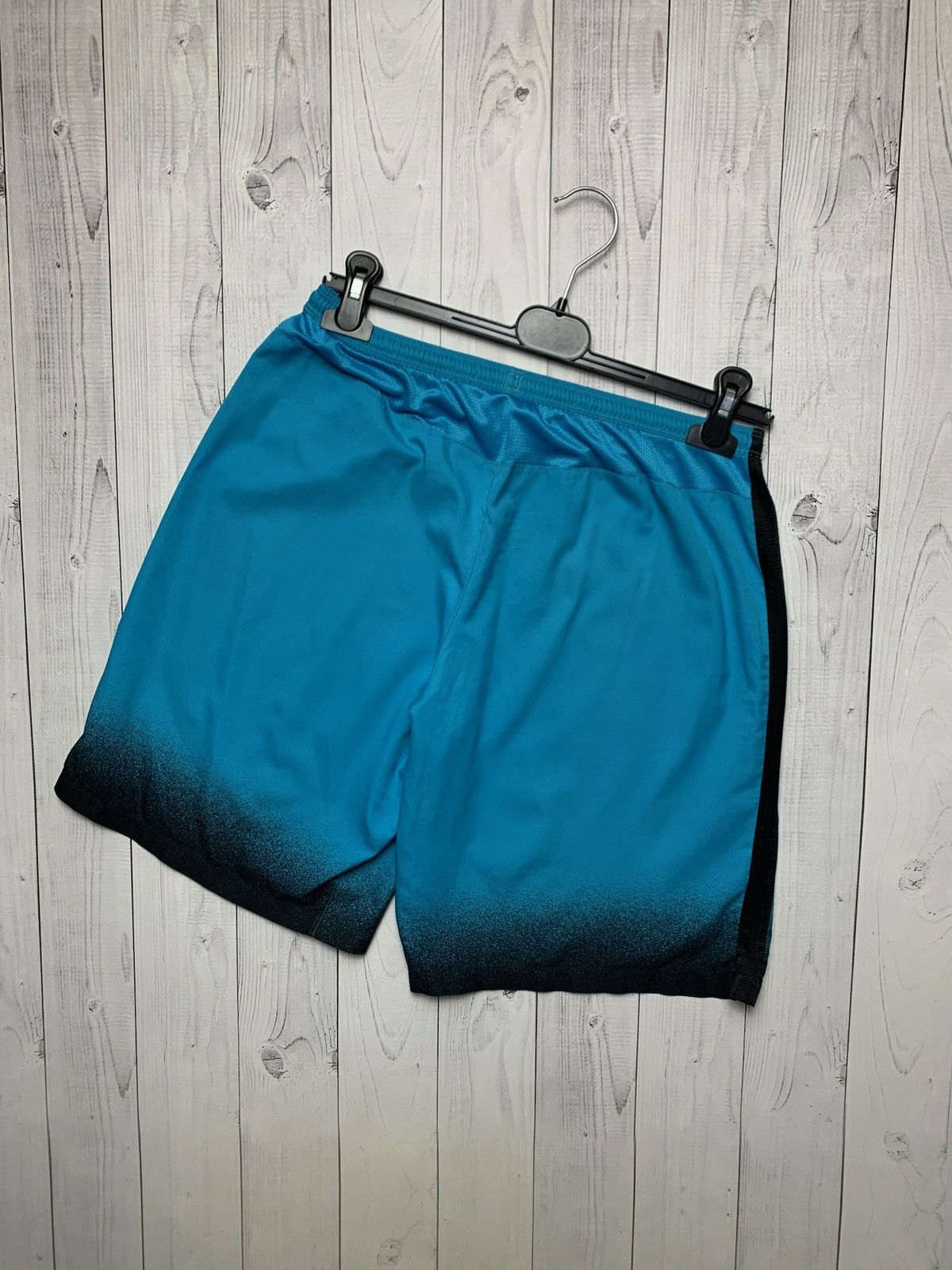 Vintage Vintage Barcelona soccer shorts size M blue logo Size US 32 / EU 48 - 7 Thumbnail