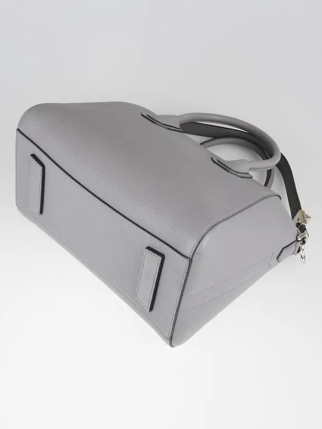 Givenchy o1w1db10126 Size: One Size / Bag in Silver Size ONE SIZE - 2 Thumbnail