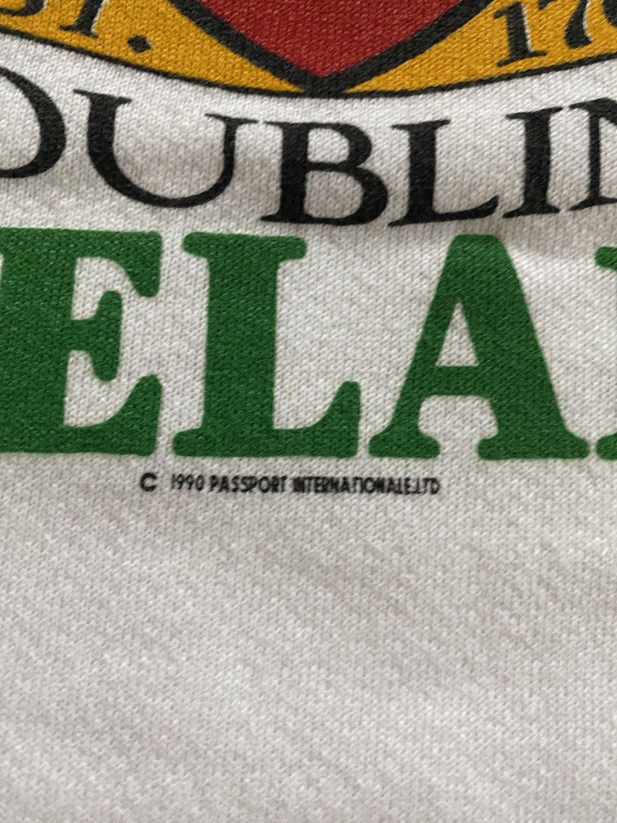 Vintage Vintage ‘90 Gilligan’s Pub Ireland White Crewneck Sweatshirt Size US S / EU 44-46 / 1 - 4 Thumbnail