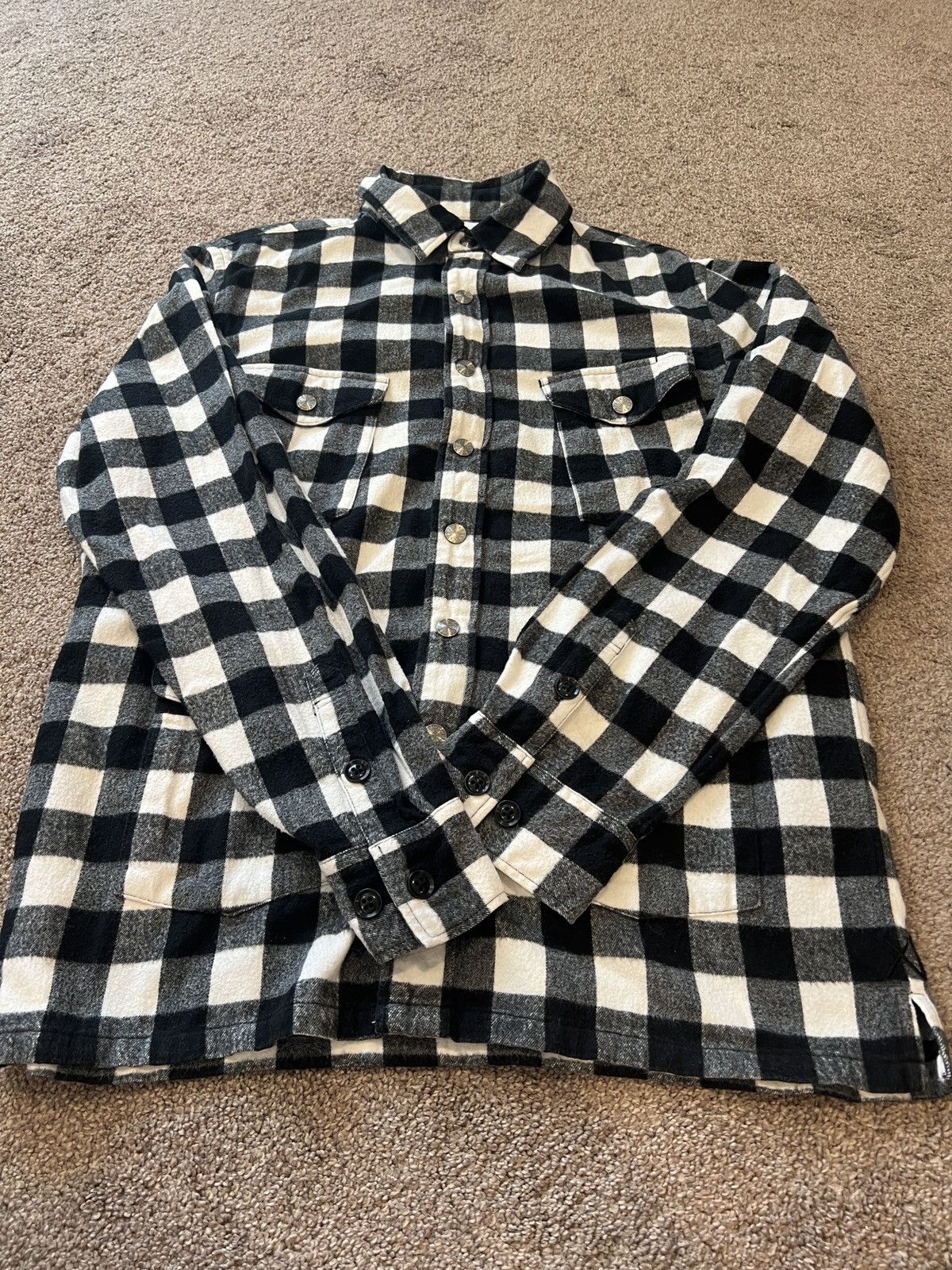 Original Fake Like new original fake OF kaws long sleeve shirt size 3 Size US L / EU 52-54 / 3 - 1 Thumbnail