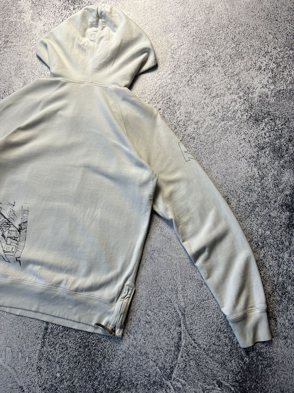 Diesel Rare Vintage Diesel hoodie big logo white Y2K Size US M / EU 48-50 / 2 - 23 Thumbnail