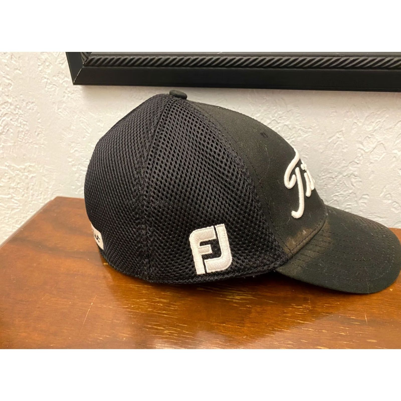 New Era Nike Shirt Black Large XL New Era Baseball Cap - Mens Casual Apparel Size ONE SIZE - 2 Thumbnail