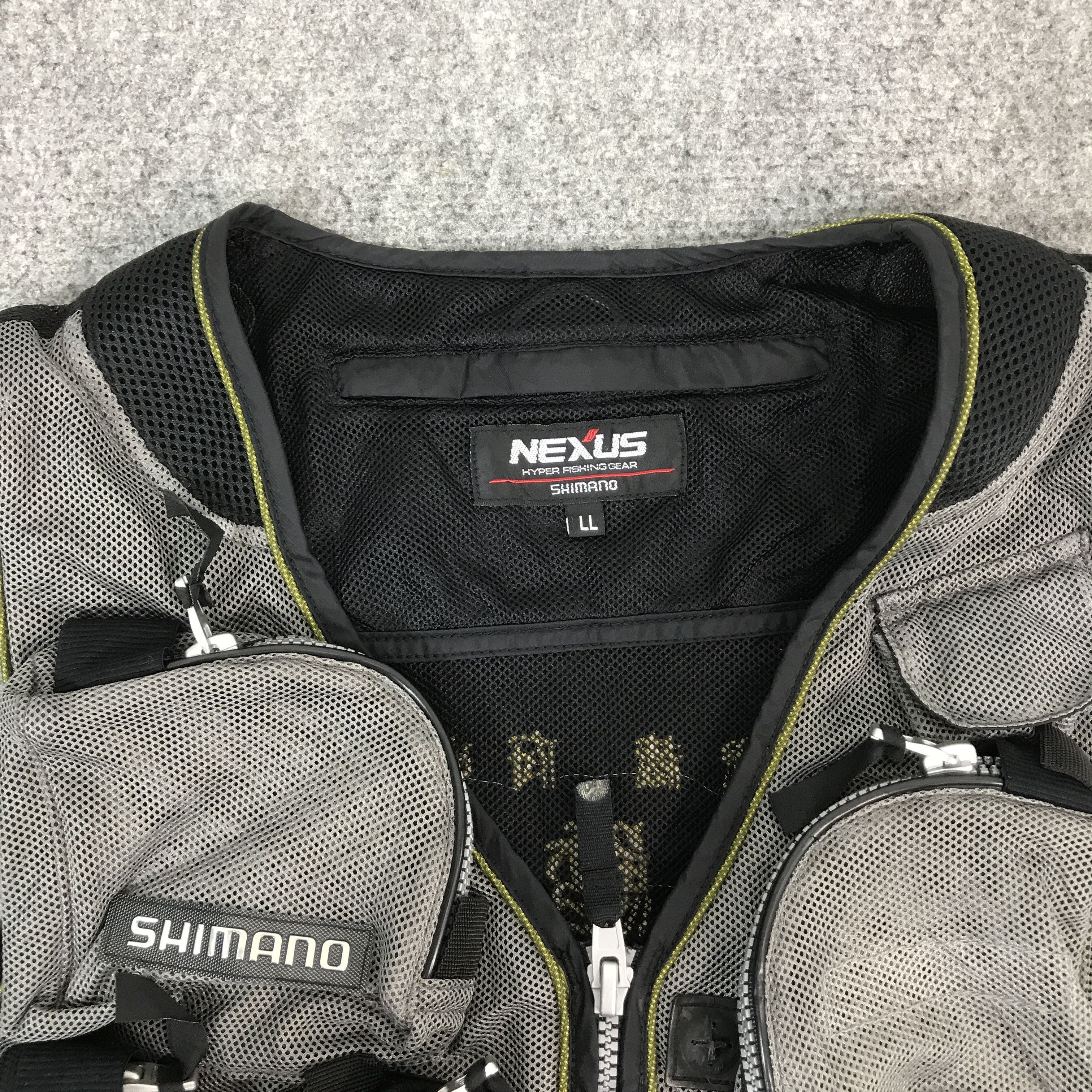 Japanese Brand SHIMANO FISHING TACTICAL VEST Size US L / EU 52-54 / 3 - 7 Thumbnail