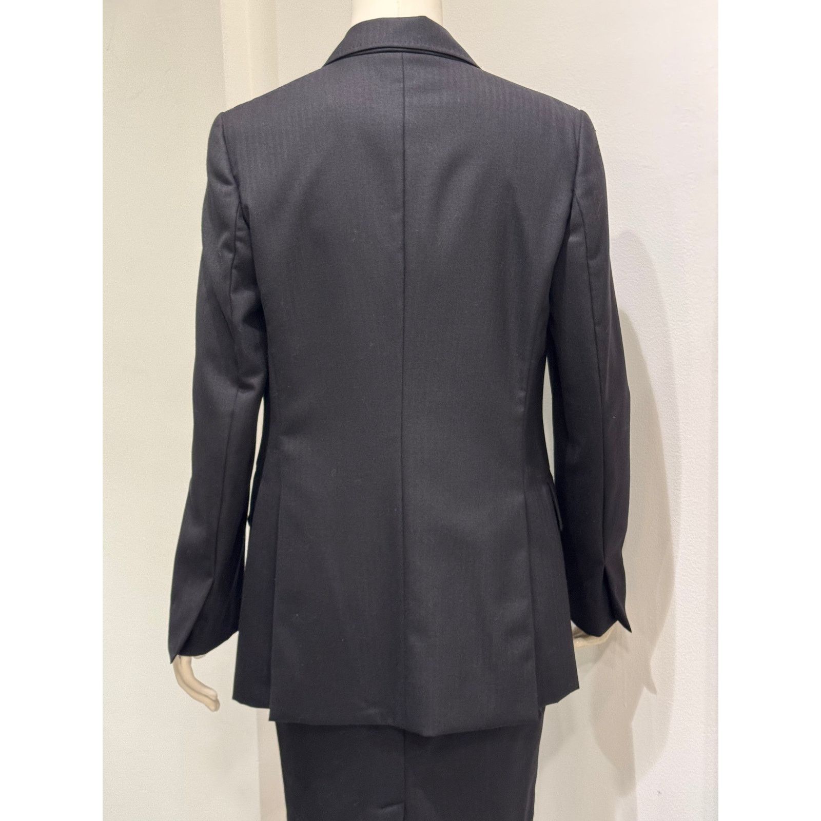 Gucci A/W2002 Gucci by Tom Ford blazer and skirt set leather cord Size 28" / US 6 / IT 42 - 10 Thumbnail