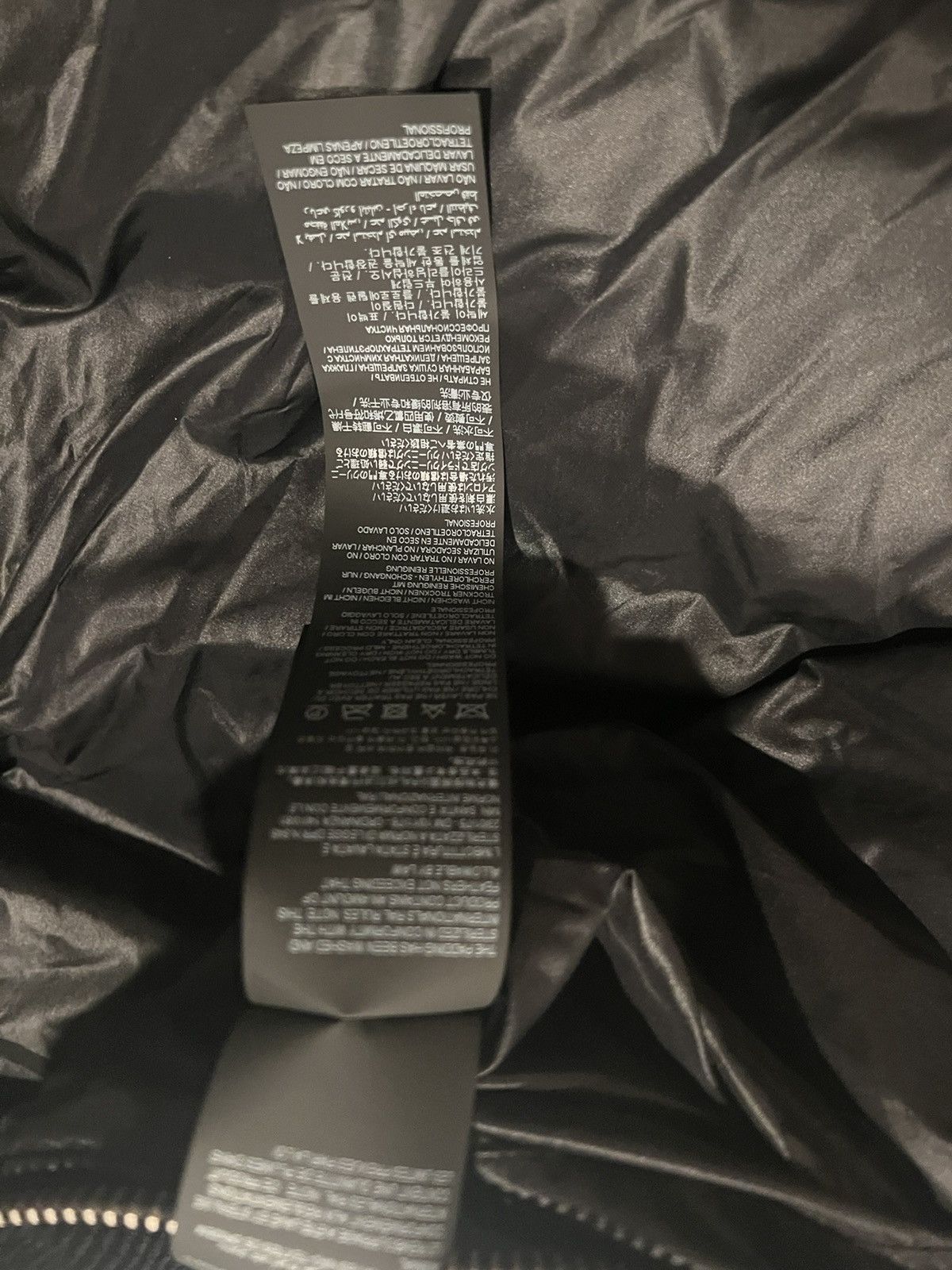 Saint Laurent Paris Saint Laurent men’s corduroy puffer jacket. 50/L $2390 Size US M / EU 48-50 / 2 - 15 Thumbnail