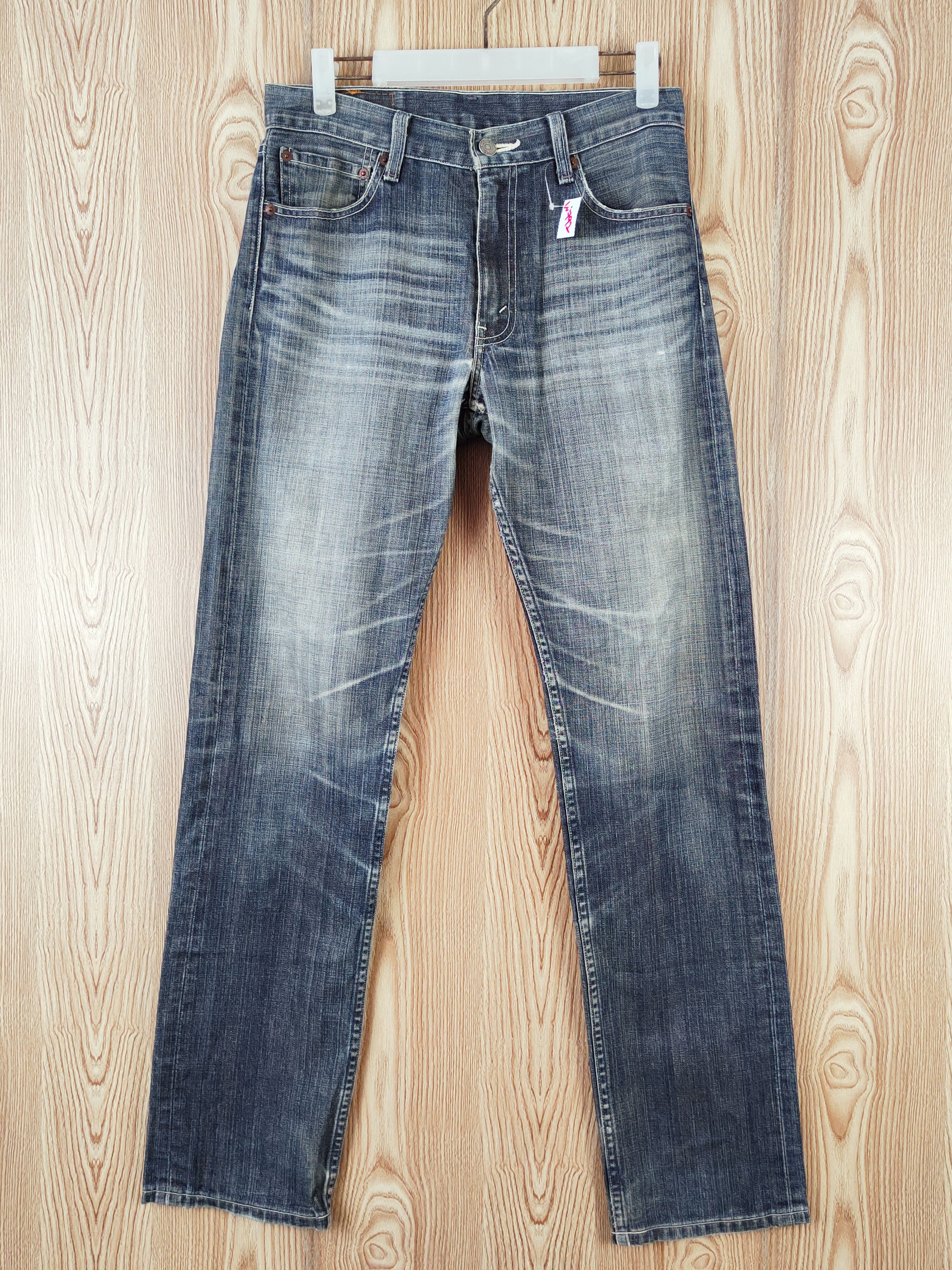 Japanese Brand Levi's Dark Blue Faded Distressed Ripped Jeans #W792 Size US 30 / EU 46 - 1 Thumbnail