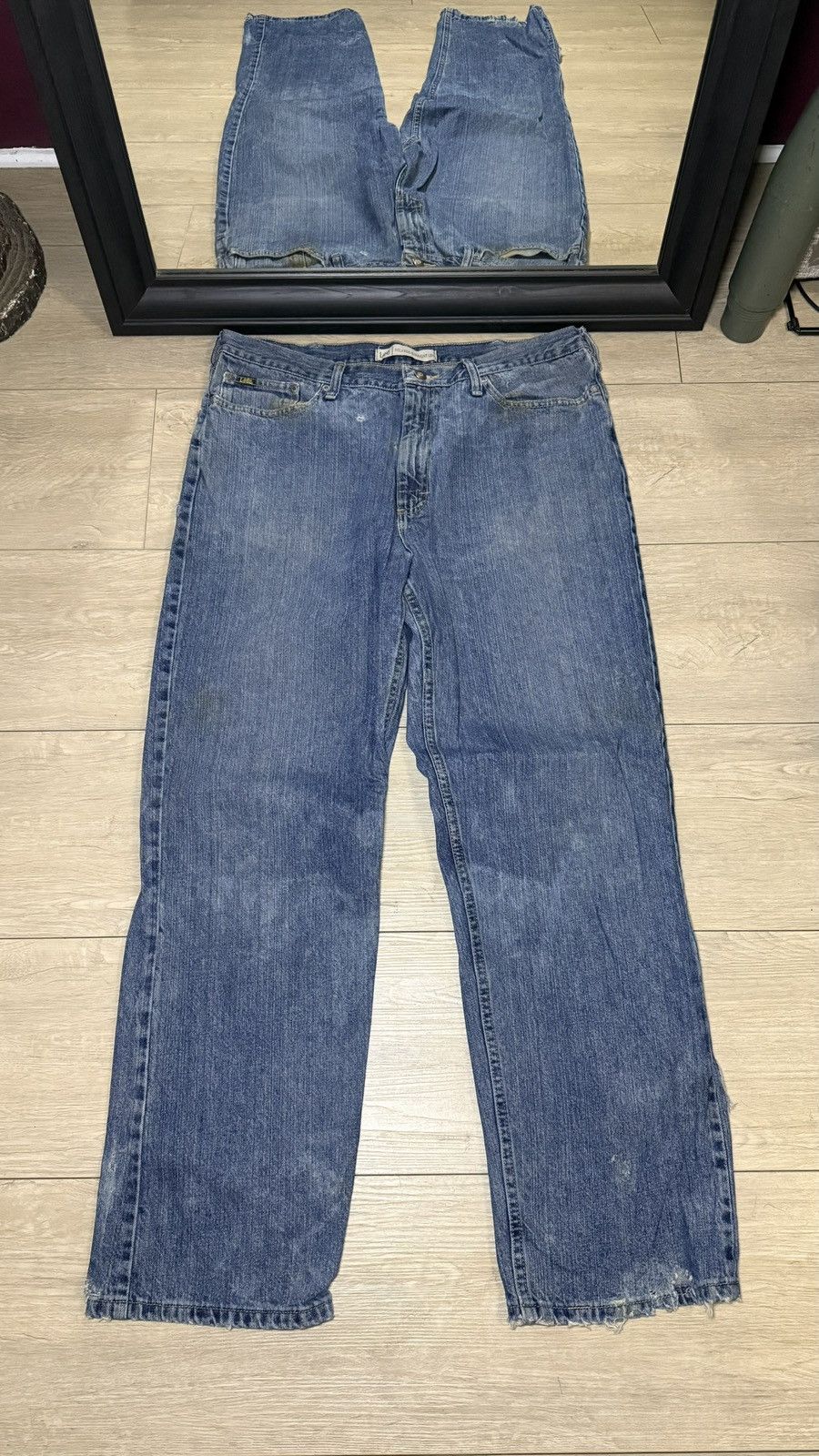 Lee Thrashed Acid Washed Lee 38 x 32 Relaxed StraightLegged Jean Size US 38 / EU 54 - 2 Thumbnail