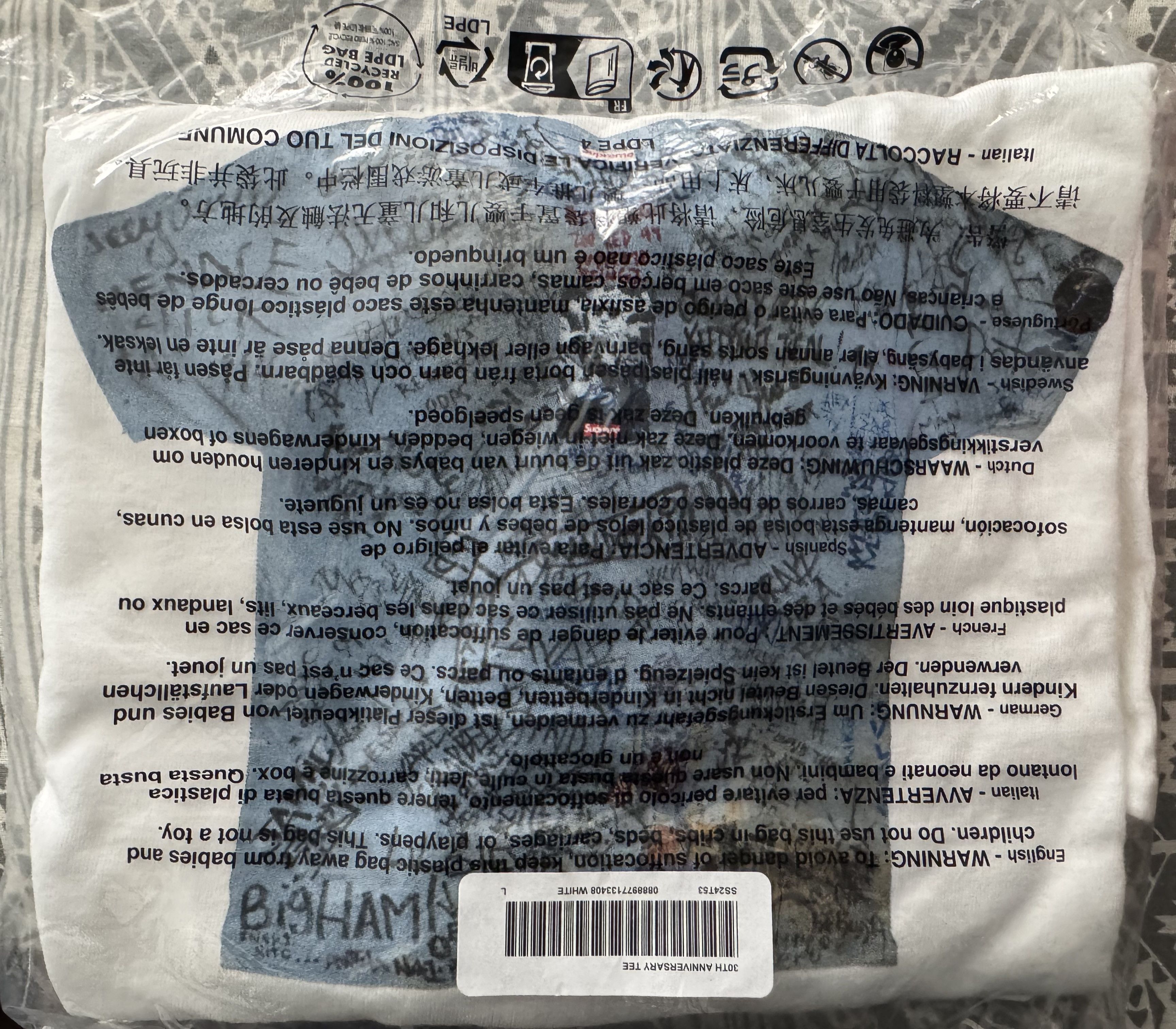 Supreme Supreme 30th Anniversary First Tee Size US L / EU 52-54 / 3 - 4 Thumbnail