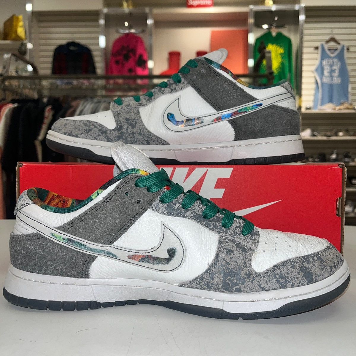 Nike Size 10 - Nike Dunk Premium Low Philly - HF4850-068 Size US 10 / EU 43 - 2 Thumbnail