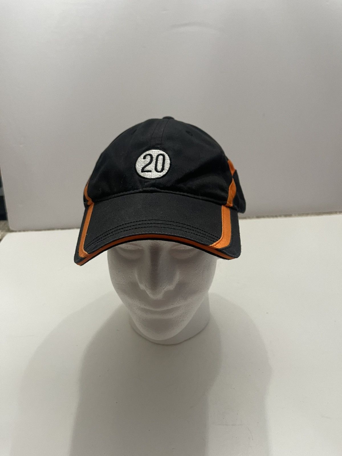 Other #20 Porsche 917 Lemans Steve McQueen Black Hat In EUC Size ONE SIZE - 1 Thumbnail