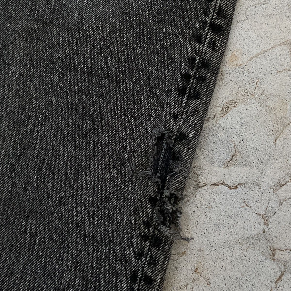 Levi's × Vintage Vintage Trashed Distressed 80s Levi's Made In USA 505 Pants Size US 34 / EU 50 - 17 Thumbnail