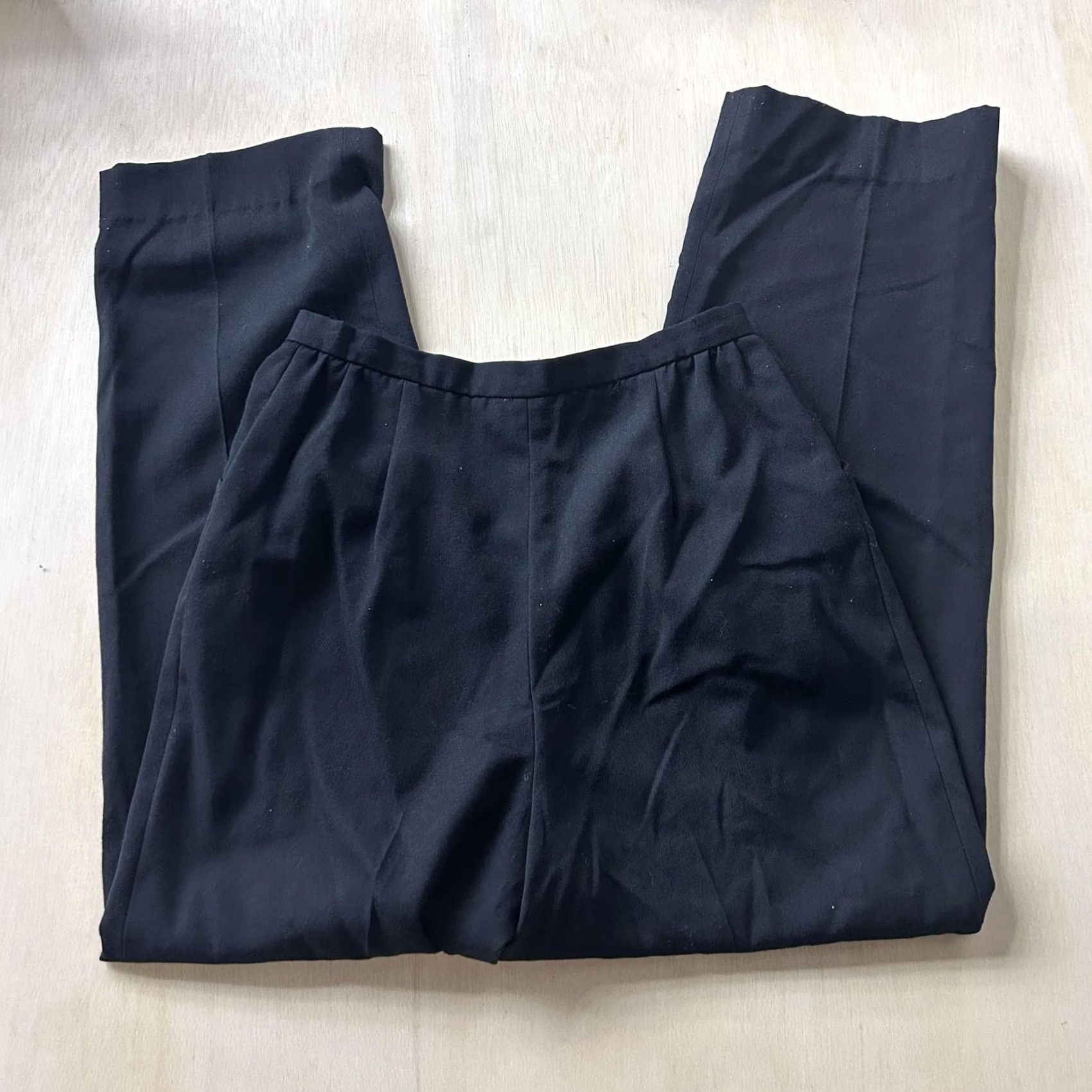 Halston VINTAGE Halston III Pants Womens 12 Black Pleated Straight Leg Elastic Waist Dressy Work Size 34" / US 12 / IT 48 - 3 Thumbnail