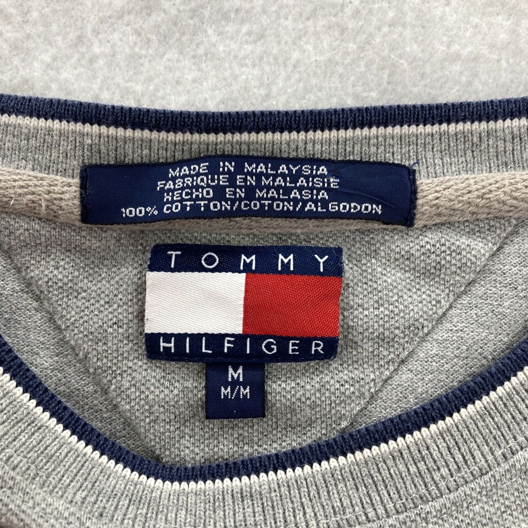 Tommy Hilfiger VINTAGE Tommy Hilfiger Shirt Mens M Gray Short Sleeve Crew Neck Logo T-Shirt - Cotton Blend Jersey All Seasons Size US M / EU 48-50 / 2 - 6 Thumbnail