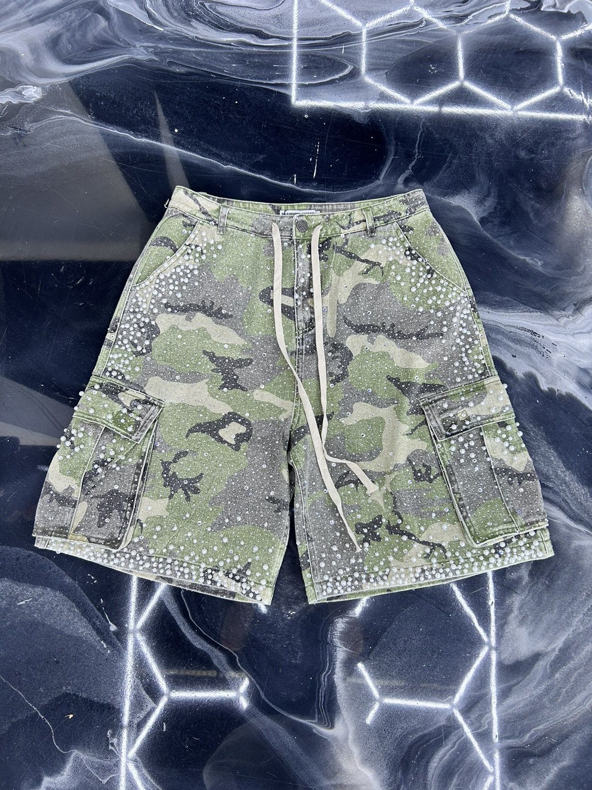 Vale Soulja Camo Crystal Shorts Green Size 30