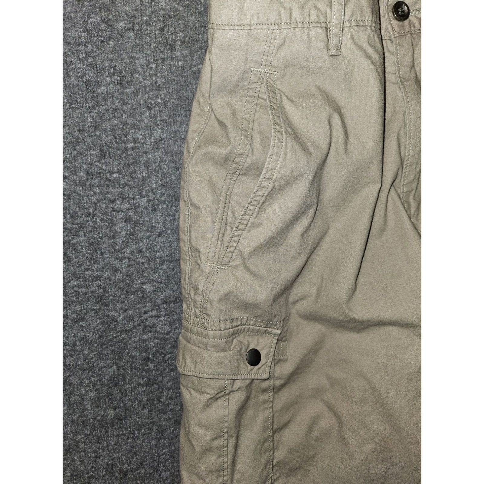 Levi's Levi's Cargo Shorts Men 30 Beige High Rise White Tab Long Casual 90s Outdoor American Mens Size US 30 / EU 46 - 7 Thumbnail