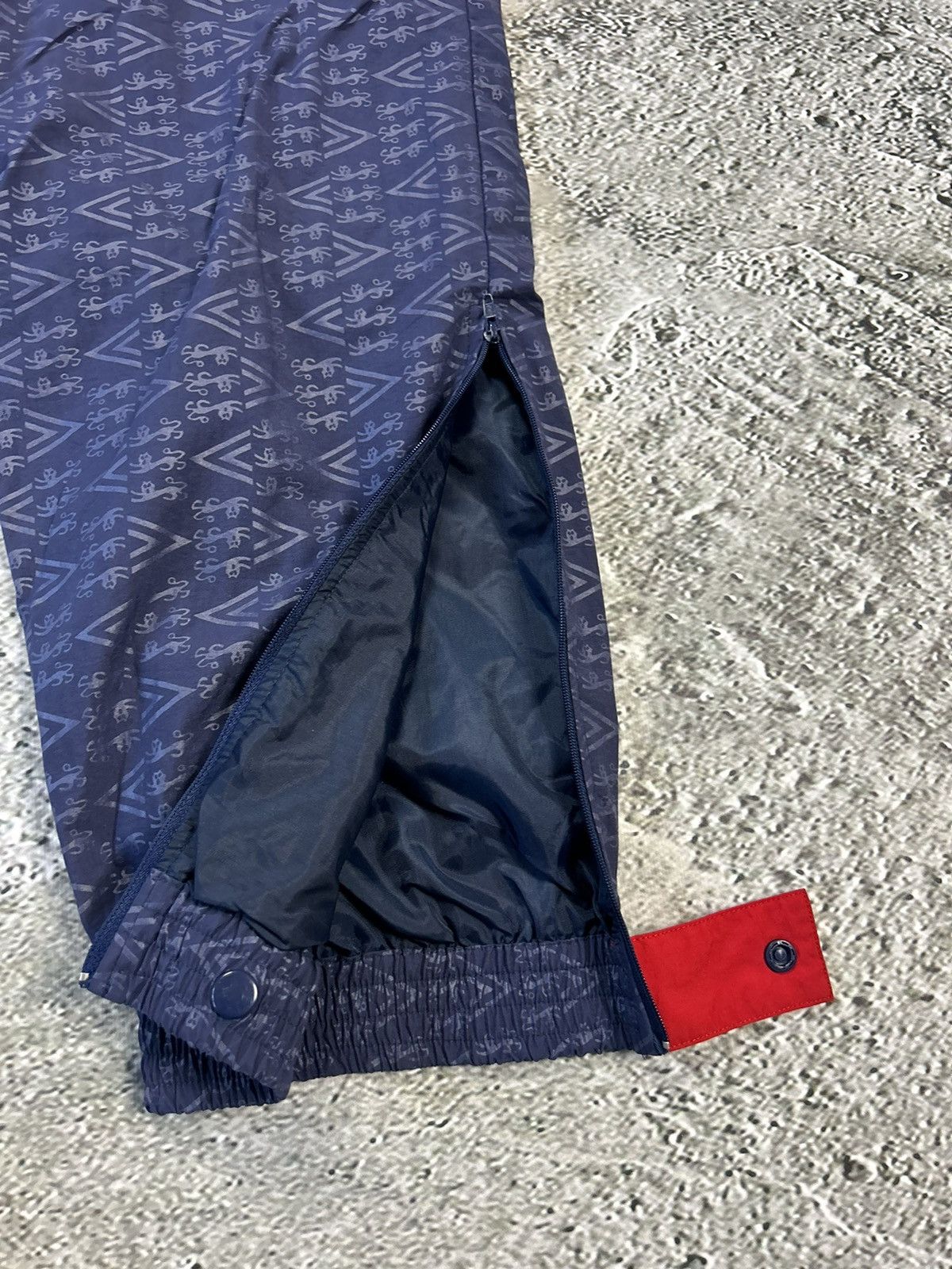 Umbro RARE England vintage Umbro track suit 90/92 navy big logo Size US XL / EU 56 / 4 - 13 Thumbnail
