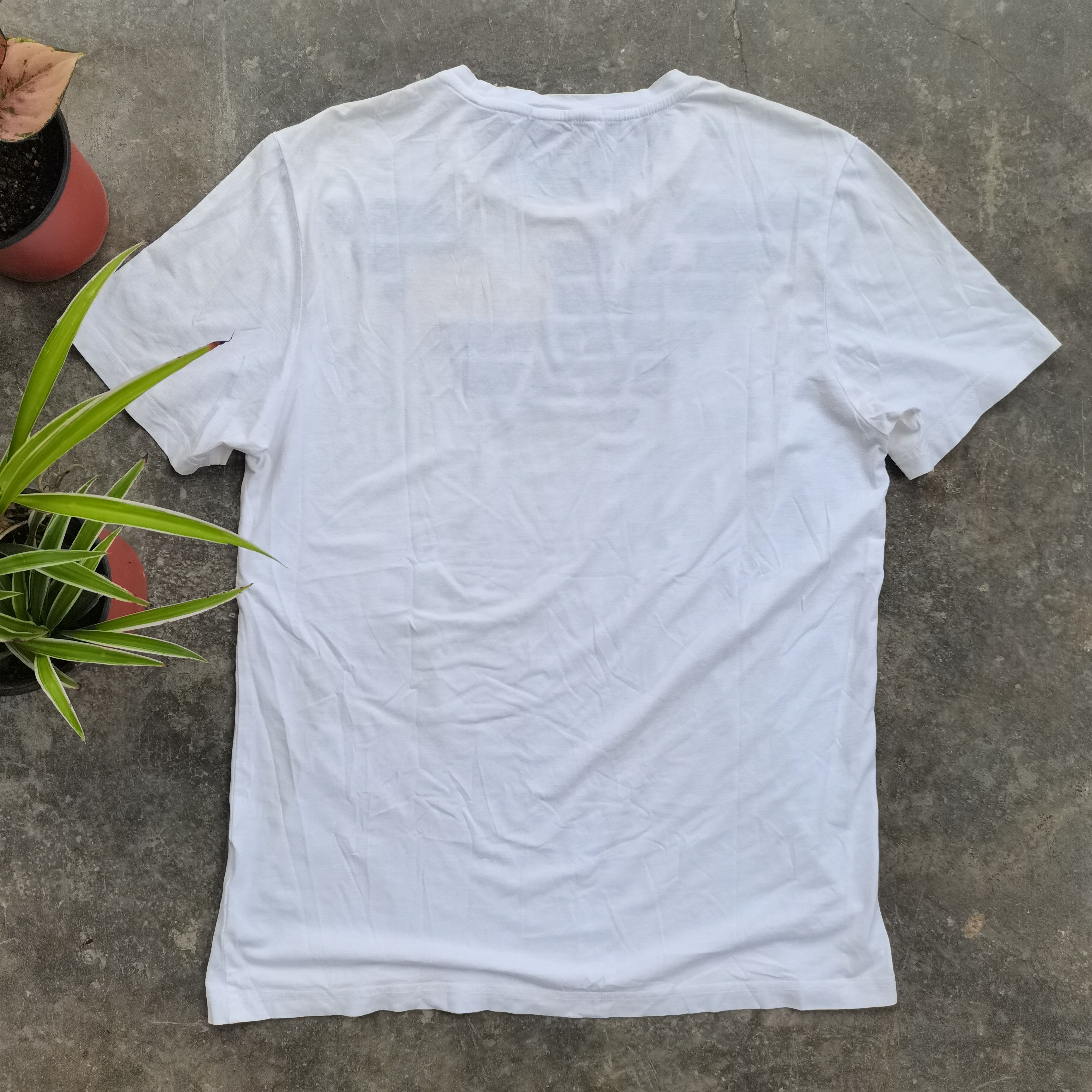 Emporio Armani × Giorgio Armani × Vintage Emporio Armani White Tee Size US L / EU 52-54 / 3 - 4 Thumbnail