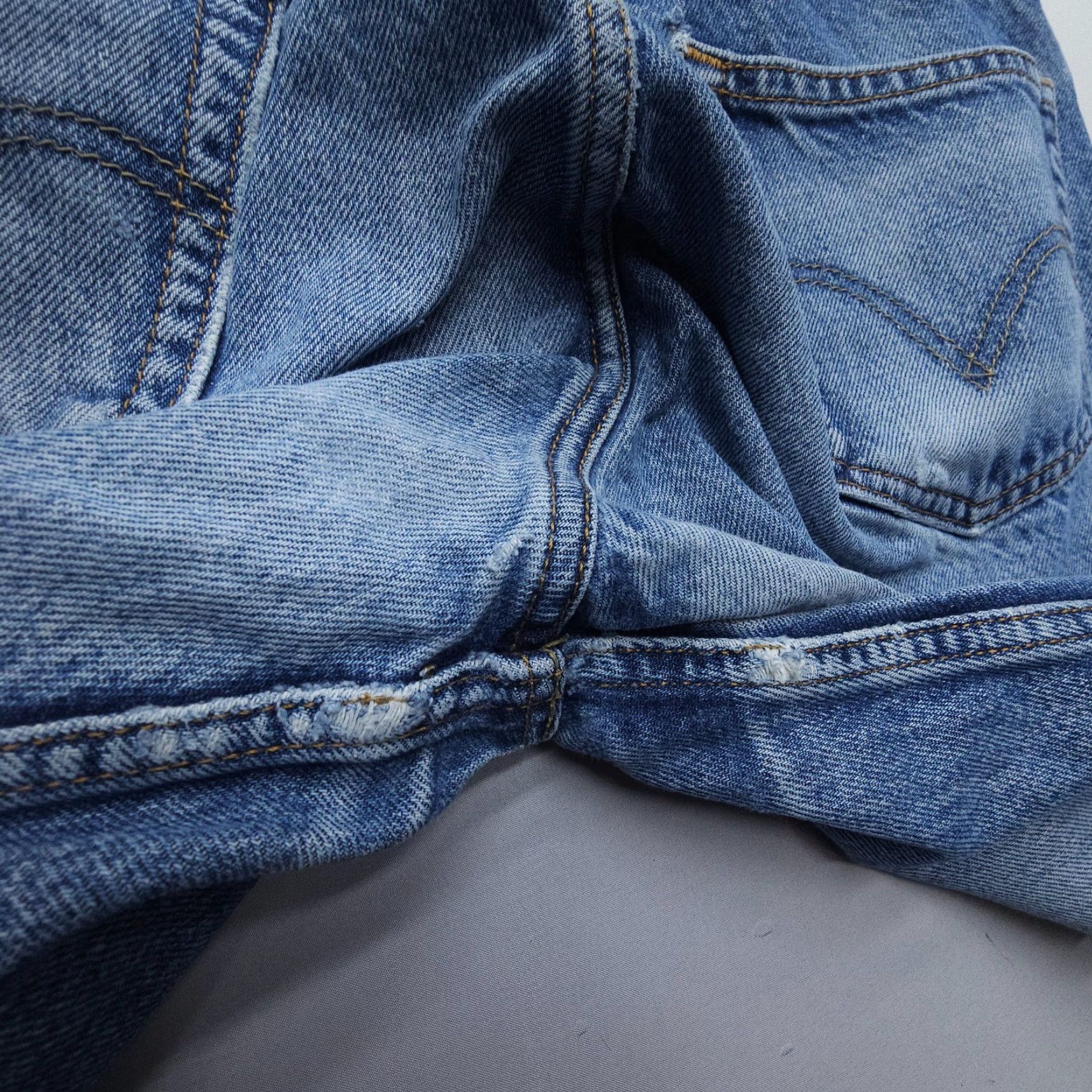 Levi's Levi's Jeans 505 Straight Leg Mens 34 x 30 Inseam Distressed Denim Blue 5-Pocket Regular Fit Vintage: No Size US 34 / EU 50 - 7 Thumbnail