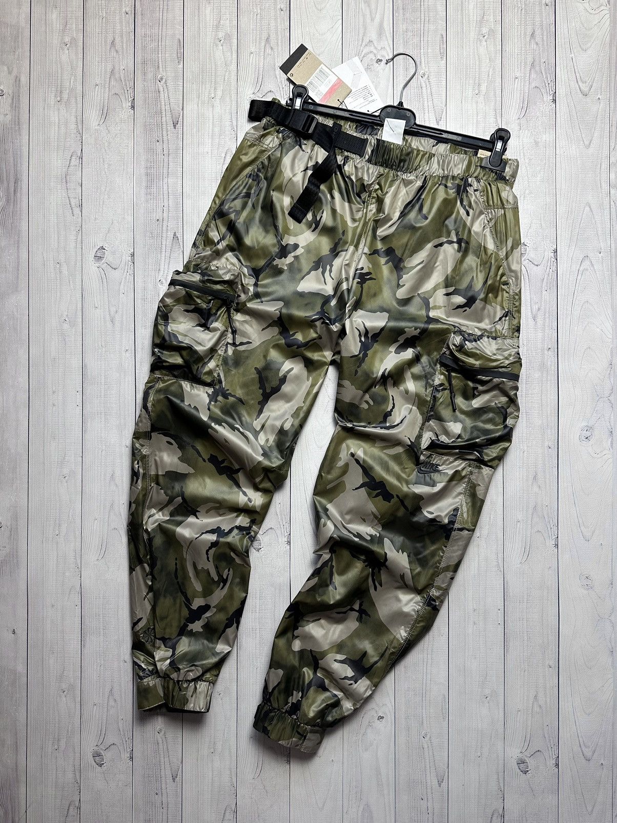 Nike Nike tech pack camo pants pockets size L, Size US 34 / EU 50 - 3 Thumbnail