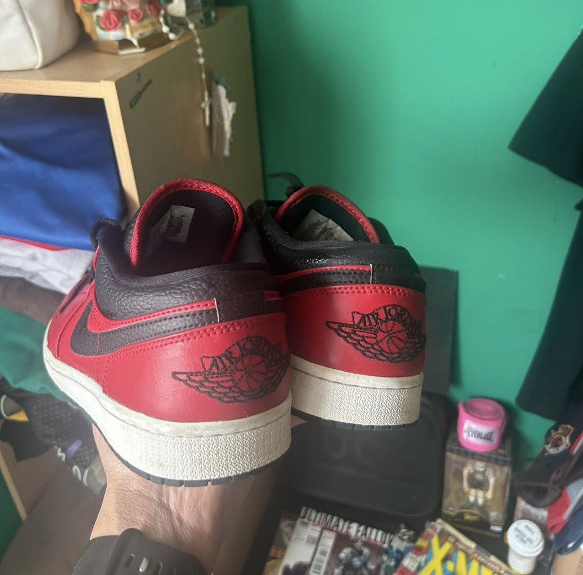 Jordan Brand Jordan 1 red and black Size US 9 / EU 42 - 2 Thumbnail