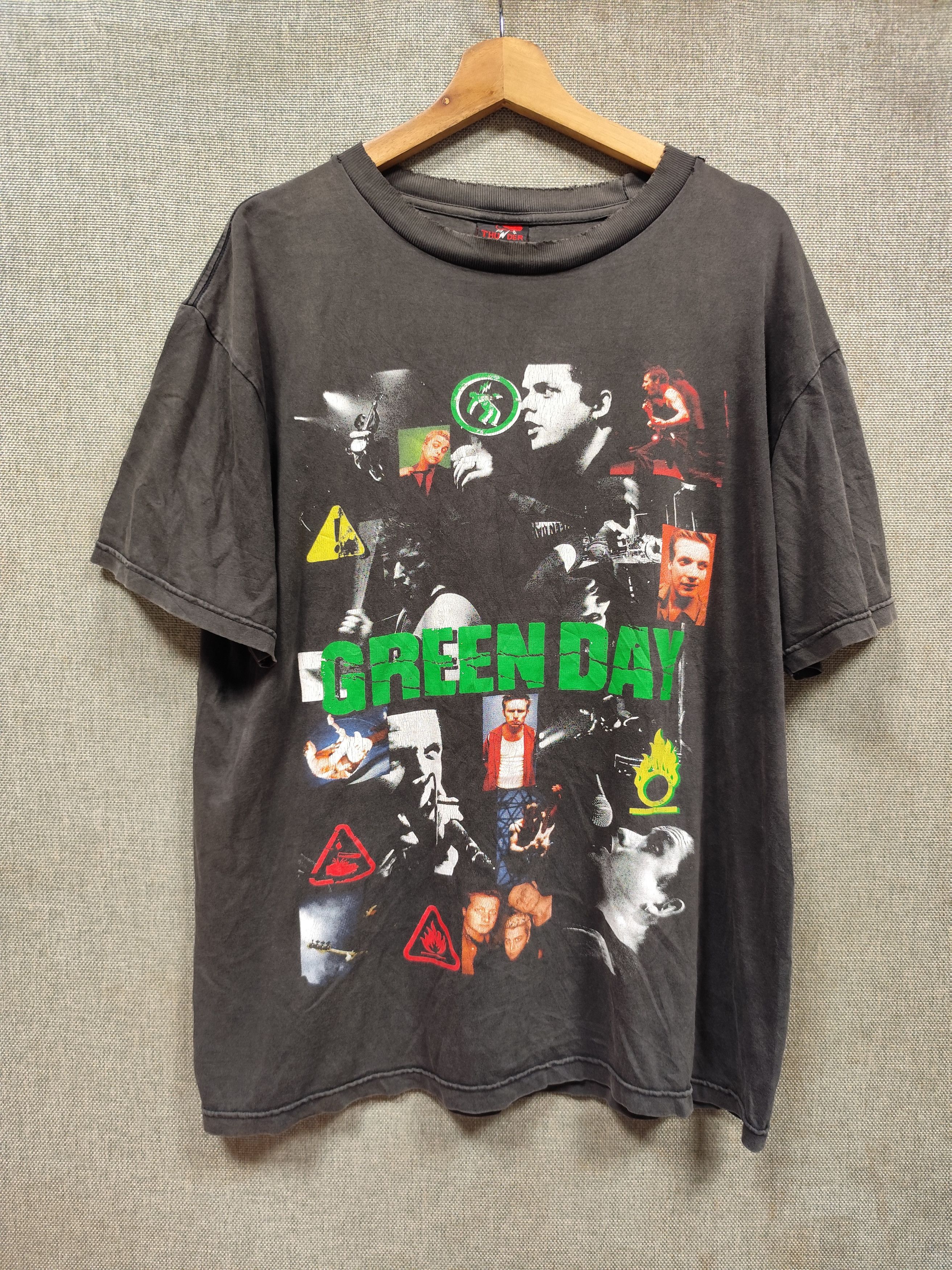 Band Tees Vintage Bootleg Green Day American Idiot Distressed Tee Size US L / EU 52-54 / 3 - 1 Thumbnail