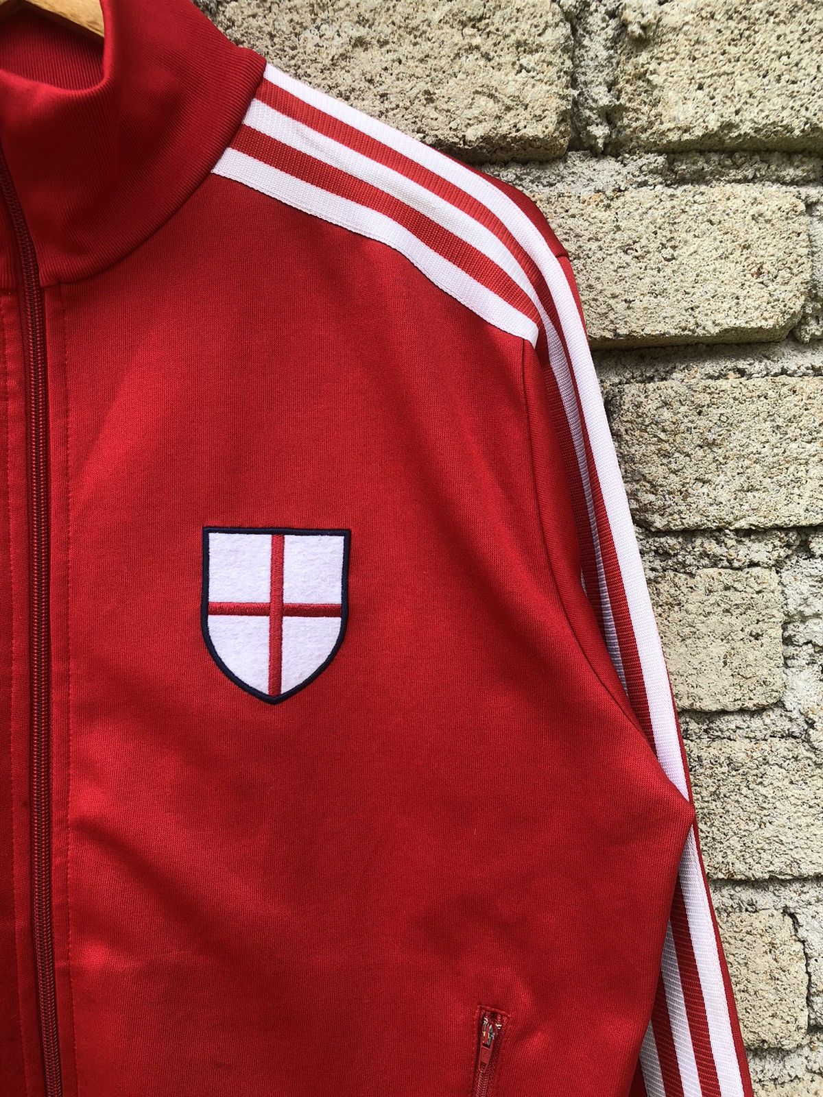 Adidas × Japanese Brand × Vintage RARE Vintage Adidas FIFA England Fullzipper Tracktop Size US L / EU 52-54 / 3 - 5 Thumbnail