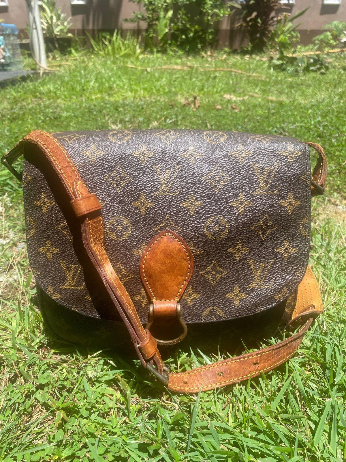 Louis Vuitton Authentic Vintage LOUOS VUITTON Monogram Saint Cloud GM Size ONE SIZE - 1 Thumbnail