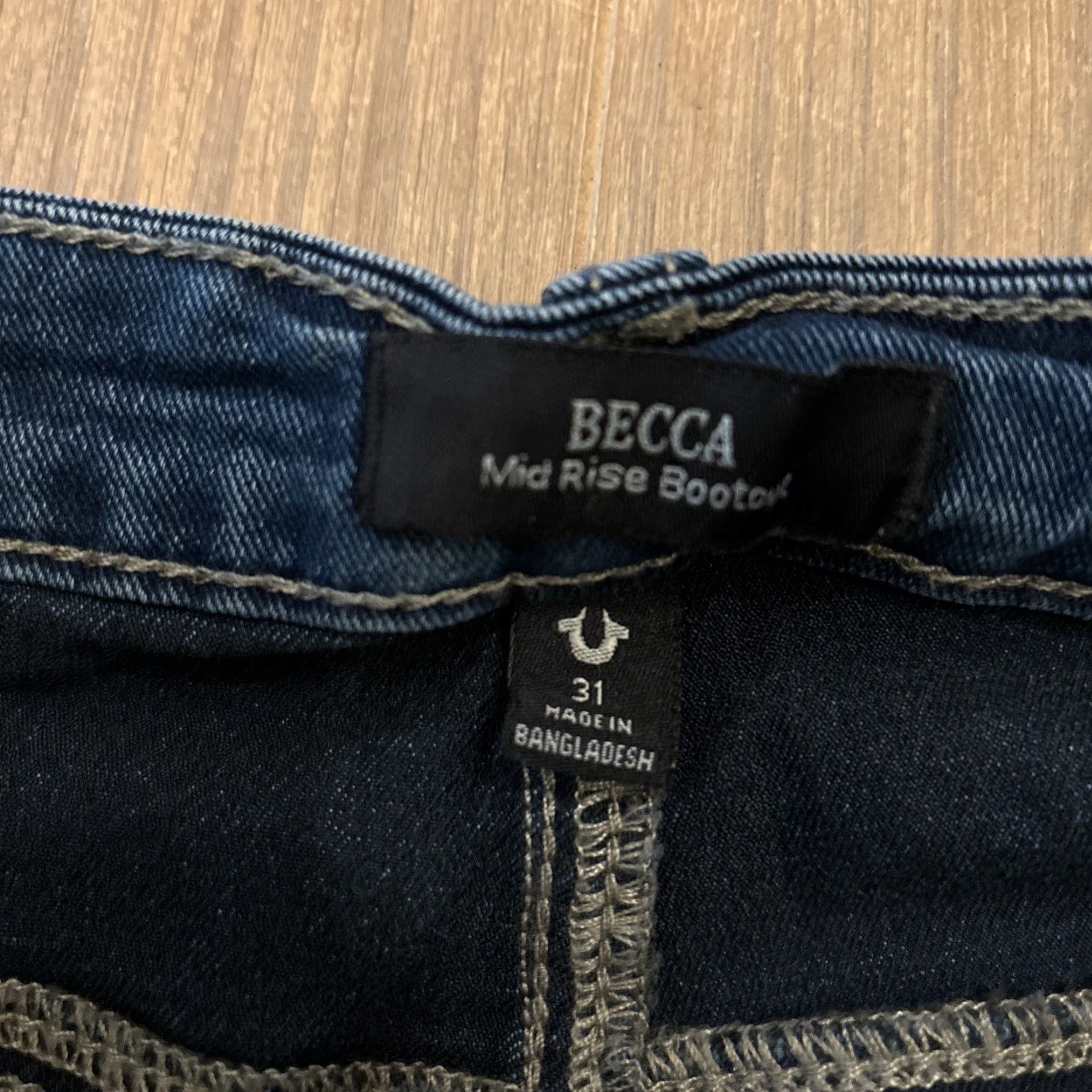 True Religion True Religion Becca Bootcut Jeans Mid Rise Medium Wash Womens 31 Western Cowgirl Jeans Womens 31 Medium Wash True Religion Bag Not applicable Size 24" / US 00 / IT 34 - 6 Thumbnail