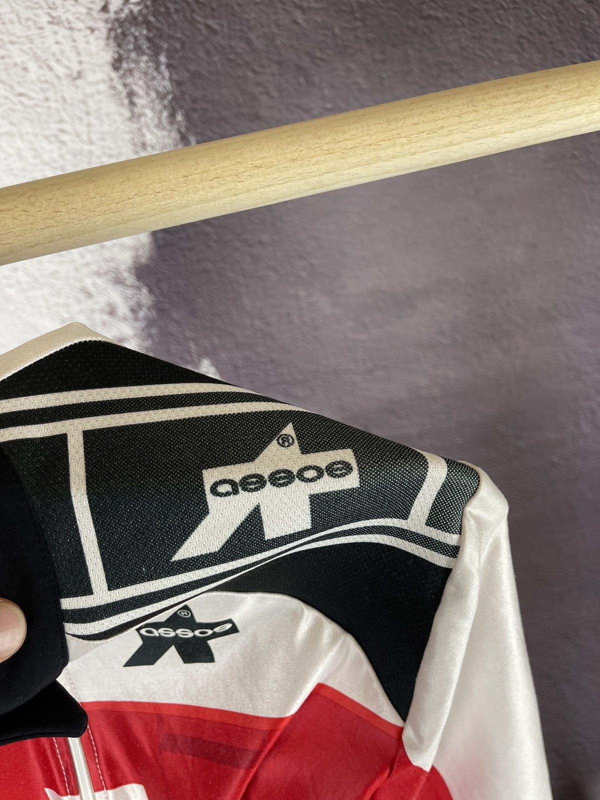 Other Assos Swis cycling handmade in Switzerland cycle jersey Size US S / EU 44-46 / 1 - 17 Thumbnail
