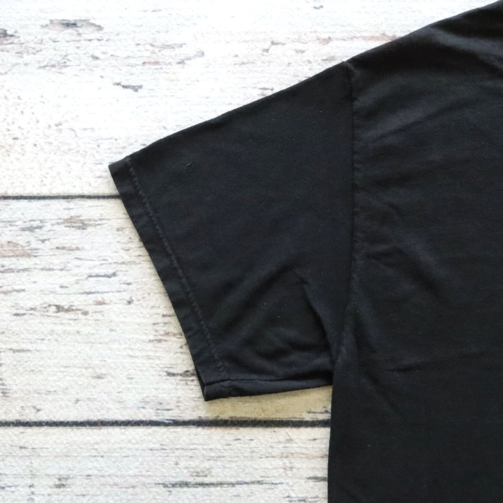Vintage VINTAGE Deftones So Ronery Tour Tshirt Local Crew Band L Black Mens Shirt Size US L / EU 52-54 / 3 - 4 Thumbnail