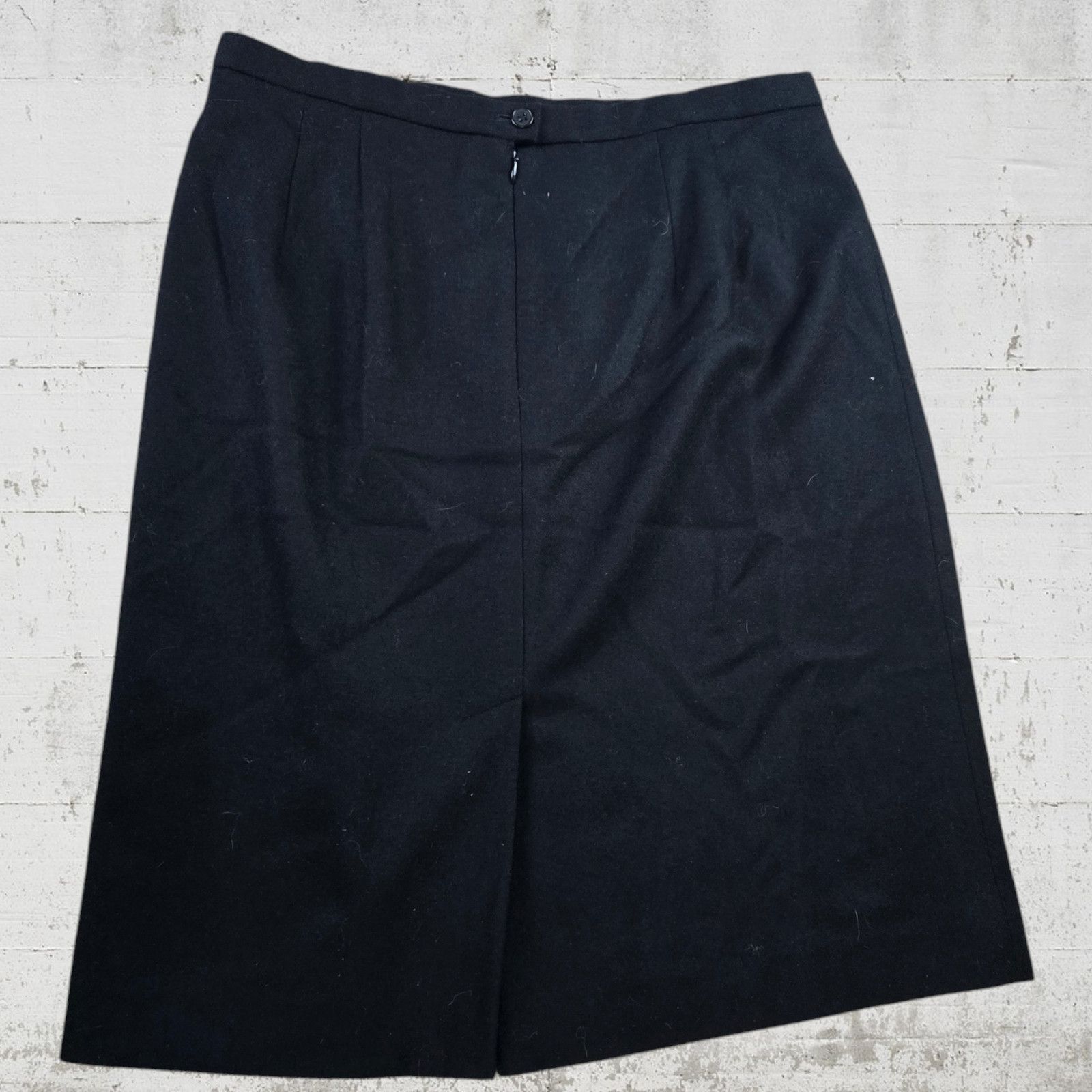 Pendleton 90s Vintage Pendleton Black Wool Midi Skirt Size 16 Size 38" / US 16 / IT 52 - 8 Thumbnail