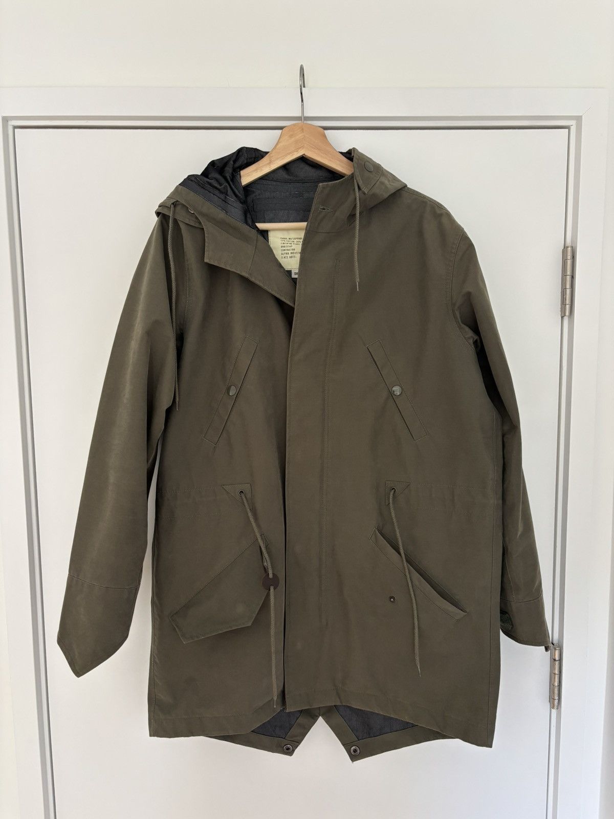 Alpha Industries Alpha Industries x Ace Hotel Waterproof Fishtail Parka Size US S / EU 44-46 / 1 - 1 Thumbnail