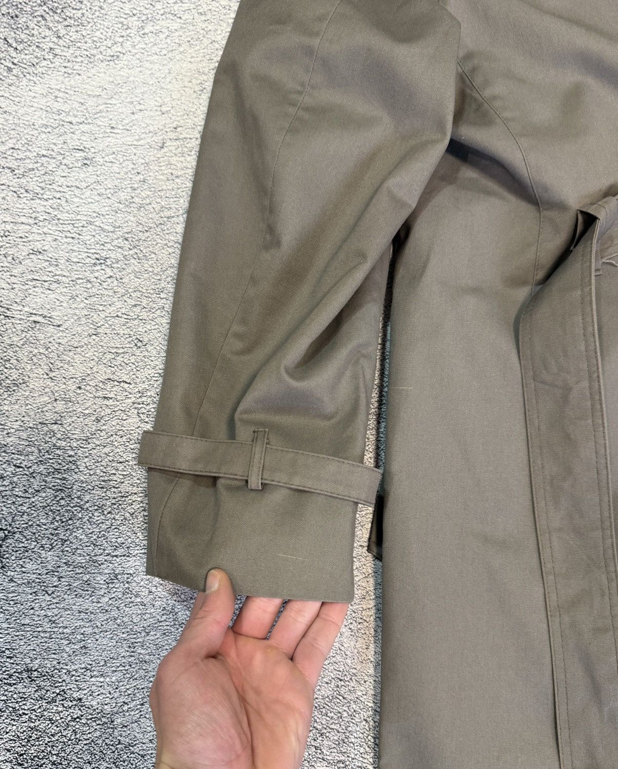 Christian Dior Monsieur Vintage Christian Dior Trench Coat Belted 44R Men Gray Taupe Size US L / EU 52-54 / 3 - 12 Thumbnail