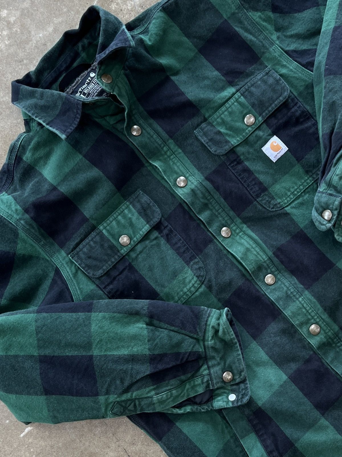 Carhartt Carhartt Sherpa Lined Flannel Shirt Shacket Plaid Large Size US L / EU 52-54 / 3 - 1 Thumbnail