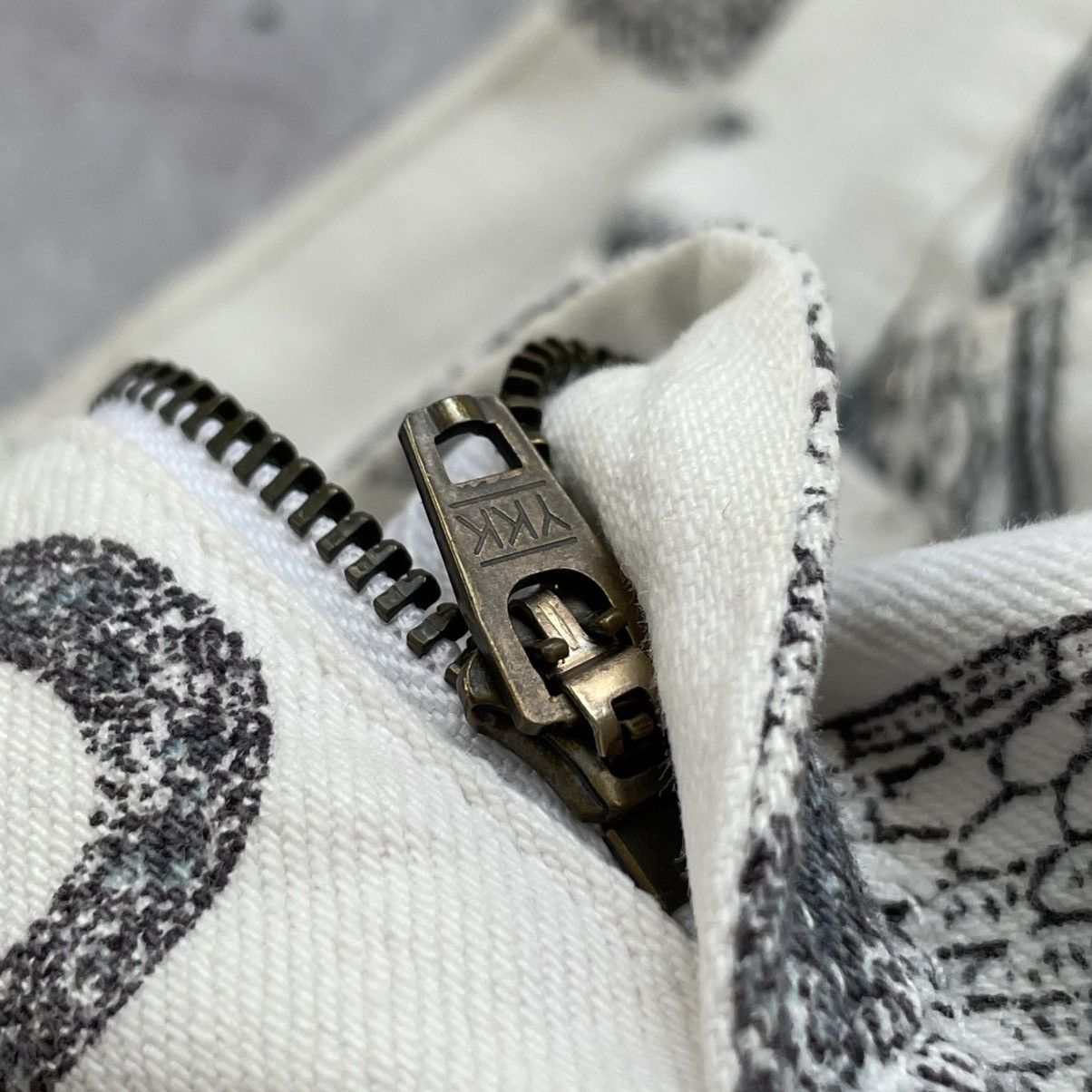 Japanese Brand × Just Cavalli Vintage Just Cavalli Snakes Printed White Jeans 28 size Size 28" / US 6 / IT 42 - 13 Thumbnail