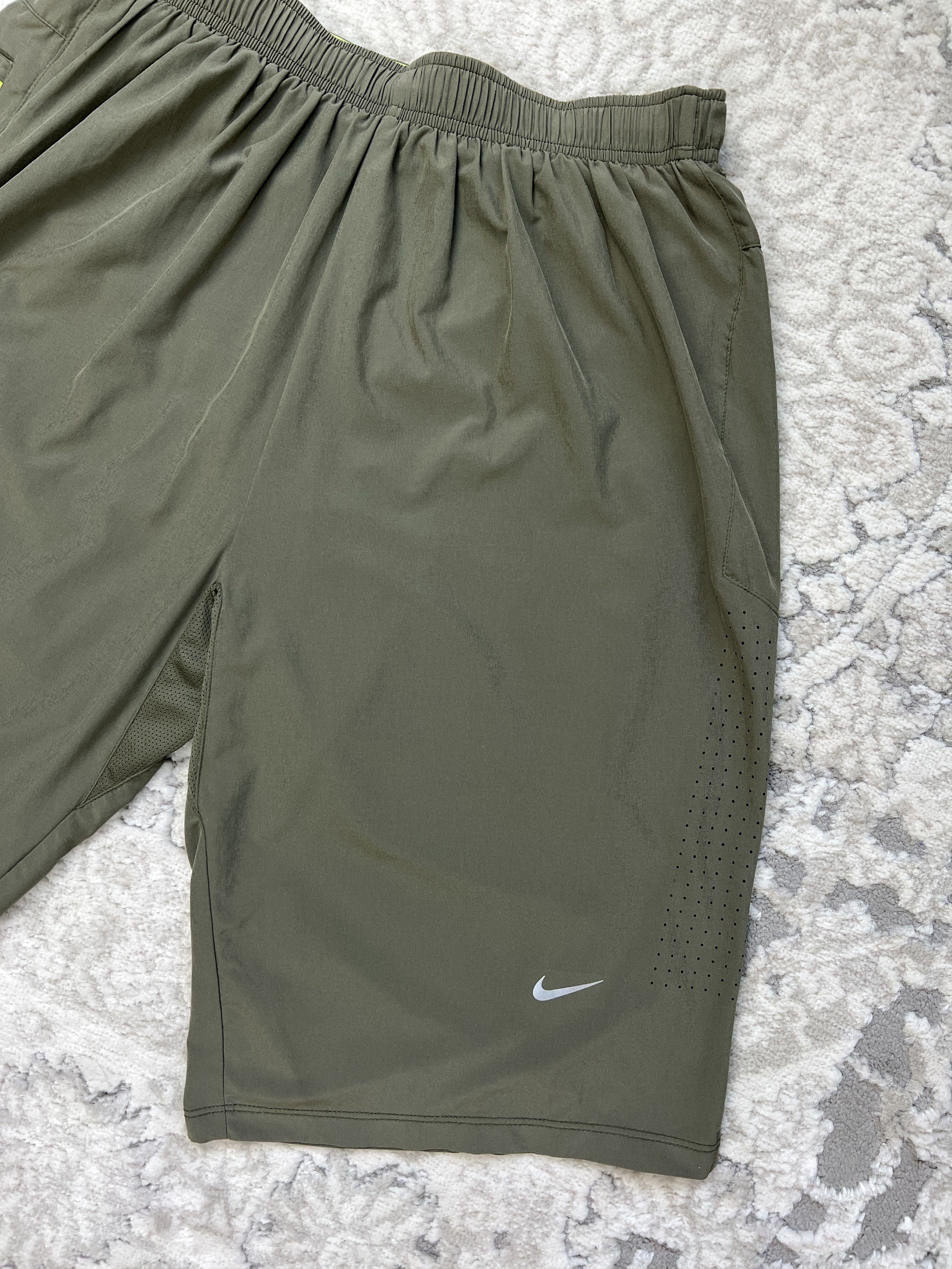 Nike Nike Dri-FIT 2-in-1 Running Training Shorts Sequoia Volt Size US 32 / EU 48 - 3 Thumbnail