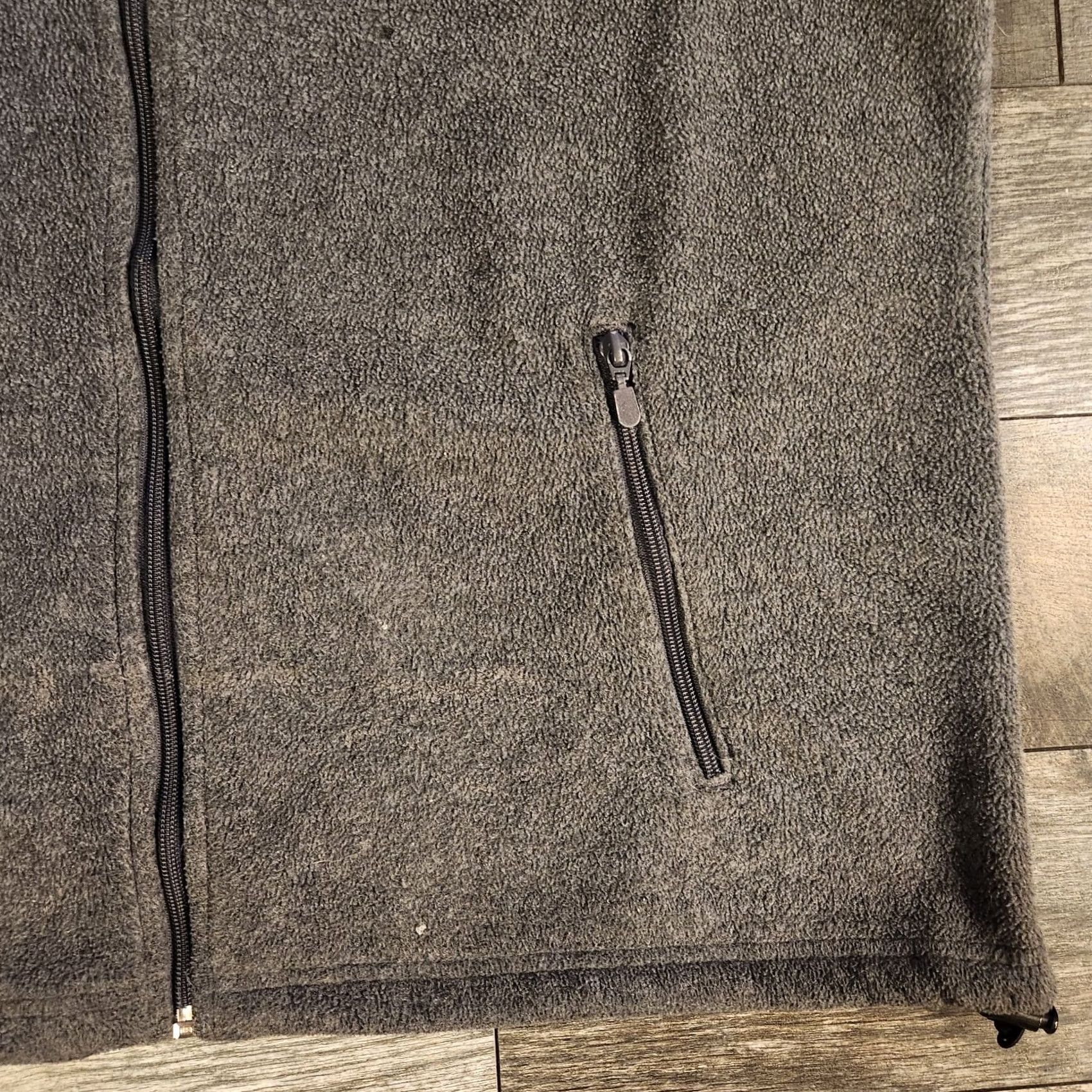 Logo 7 VINTAGE Ruger Firearms Fleece Vest Mens XL Gray Full Zip Embroidered Logo Size US XL / EU 56 / 4 - 4 Thumbnail