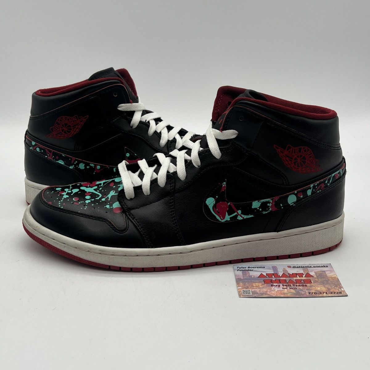Nike Air Jordan 1 mid black red Size US 13 / EU 46 - 1 Thumbnail