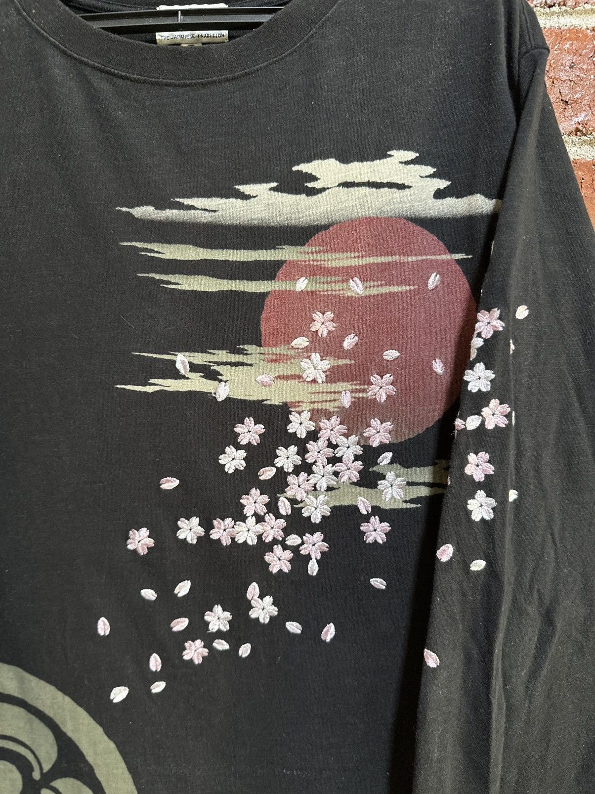 Japanese Brand Vintage Japan Sukajan Embroidery Long Sleeve Tee Size US L / EU 52-54 / 3 - 6 Thumbnail