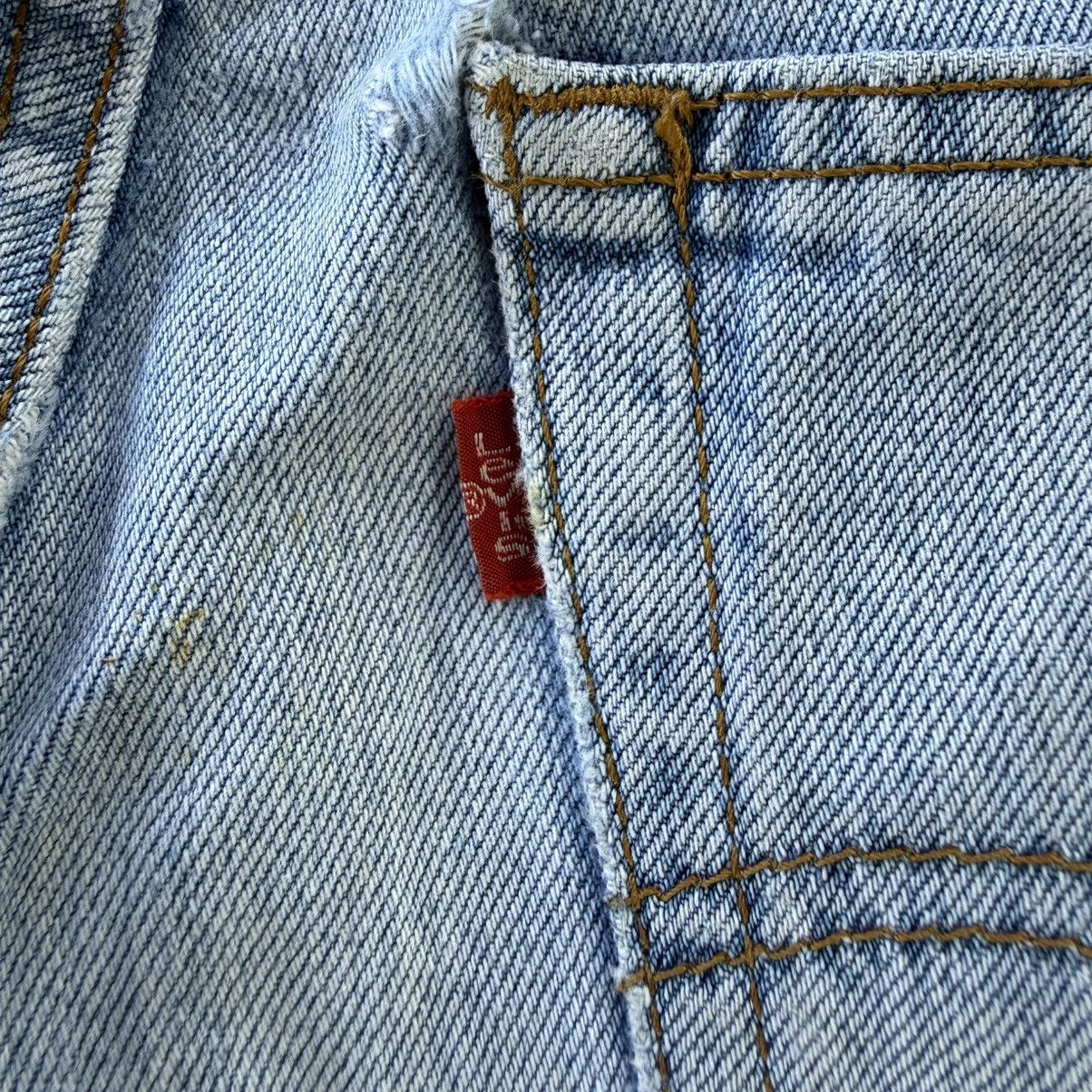 Levi's Vintage Clothing W33 Vintage Levi's 512 RippedFaded Light Wash Denim Jeans. Size US 33 - 11 Thumbnail