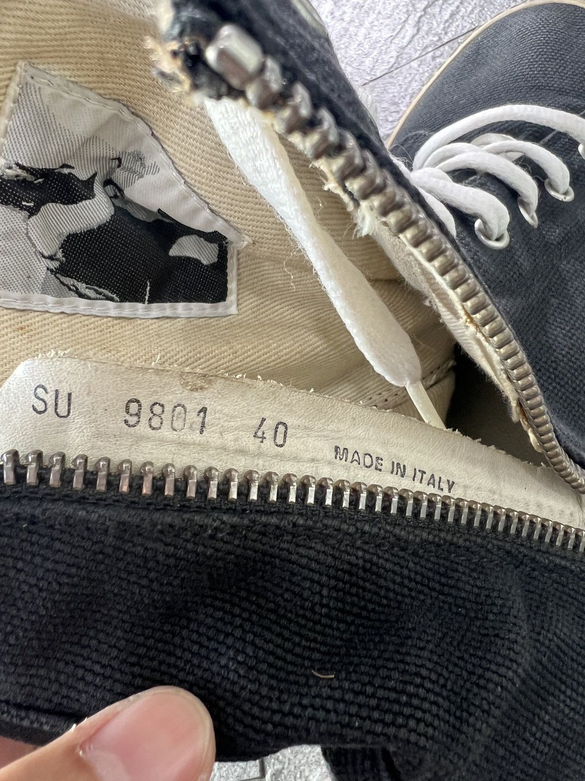 Rick Owens Drkshdw Rick Owens DRKSHDW Ramones High Canvas Sneaker EU40 Size US 7 / EU 40 - 8 Thumbnail