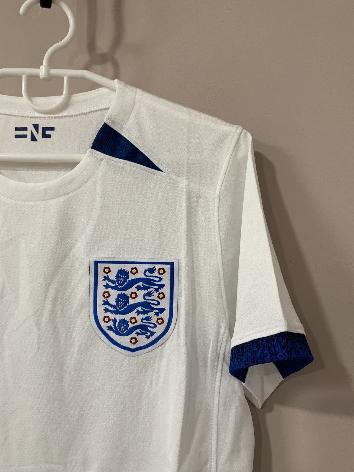 Nike England Home Football Shirt Nike Soccer Jersey Size S Size US S / EU 44-46 / 1 - 3 Thumbnail