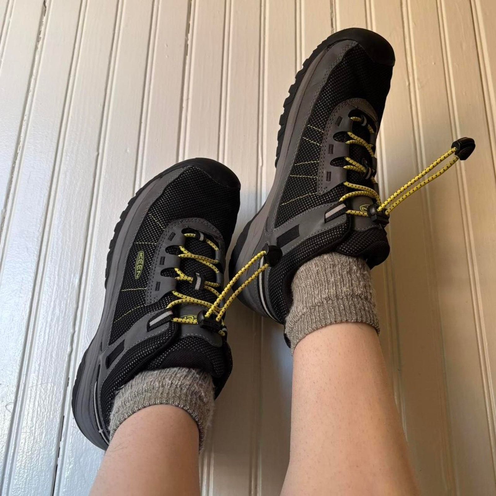 KEEN Keen Hiking Shoes Men's 5 Women's 6.5 Gorpcore Outdoors Size US 5 / EU 37 - 4 Thumbnail