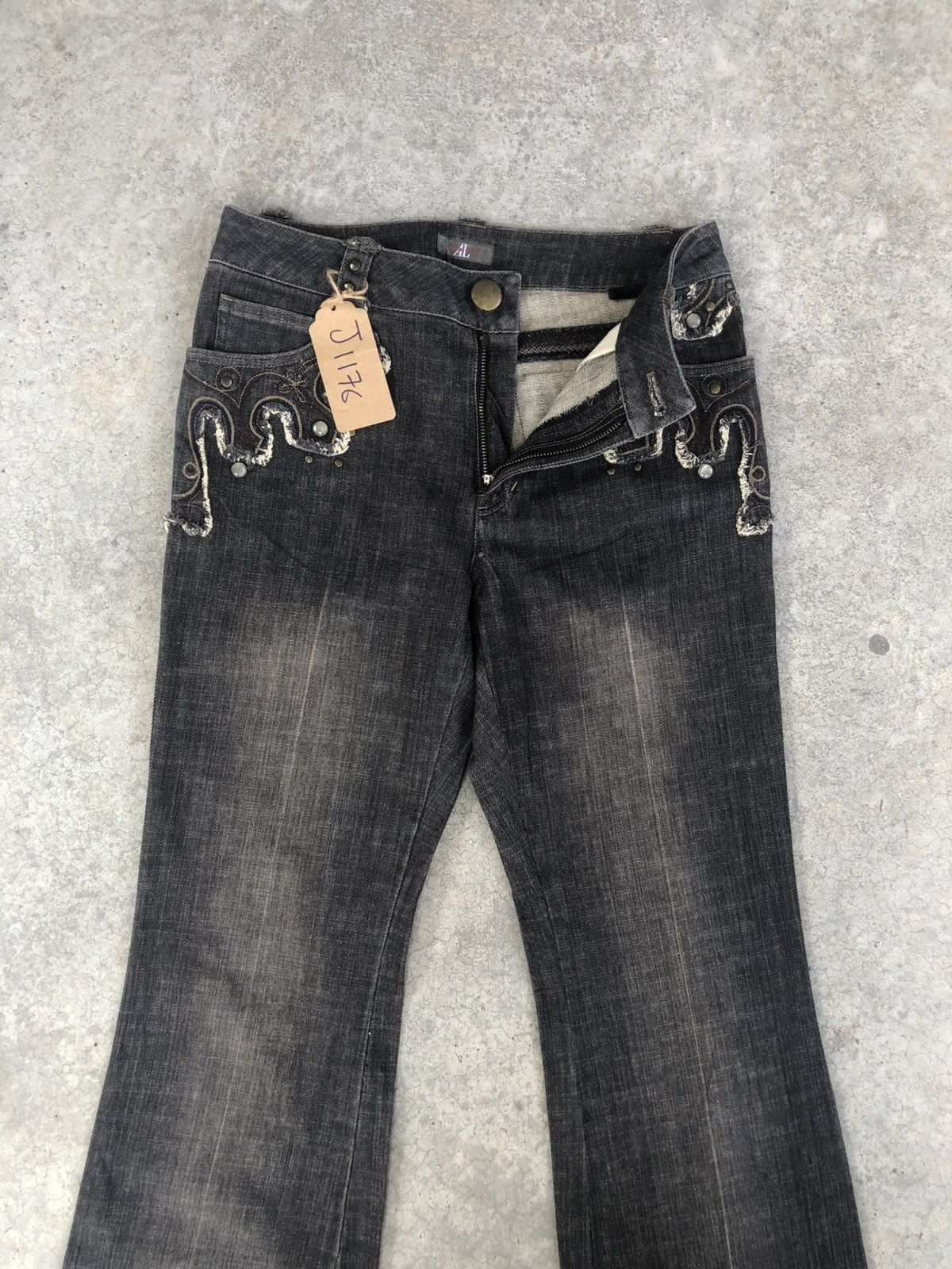 If Six Was Nine Japanese Allumette Flared Jeans Distressed Jeans Size US 28 / EU 44 - 3 Thumbnail