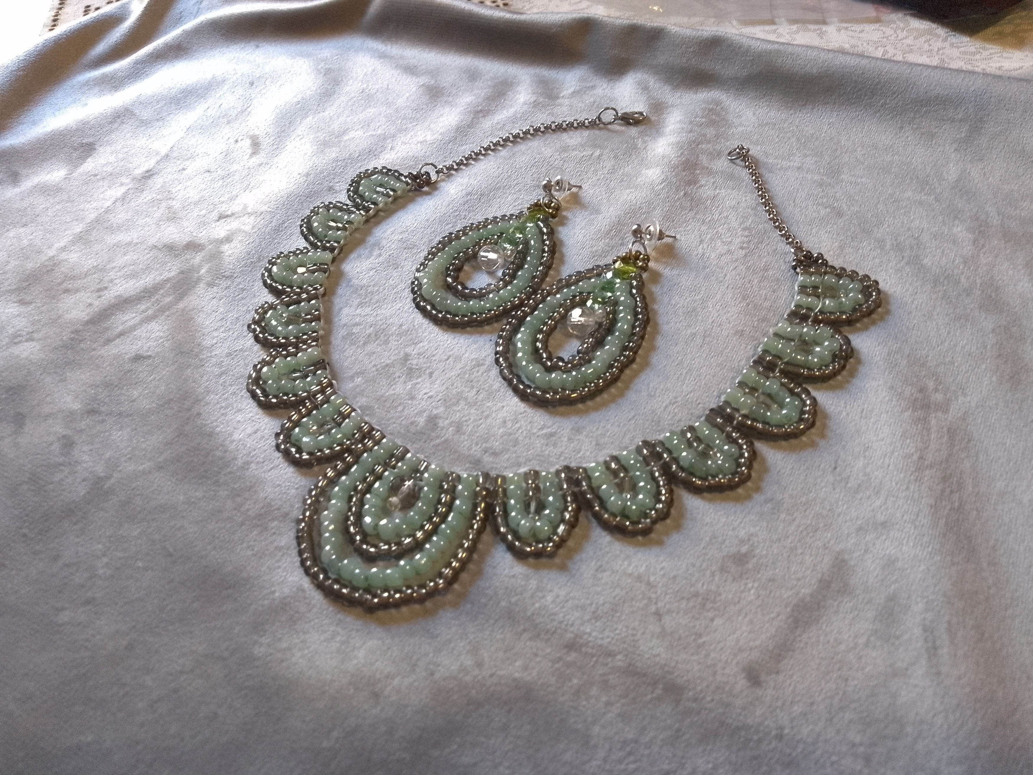 Handmade Necklace Vintage antique style. Elegant Green Beaded Size ONE SIZE - 2 Thumbnail