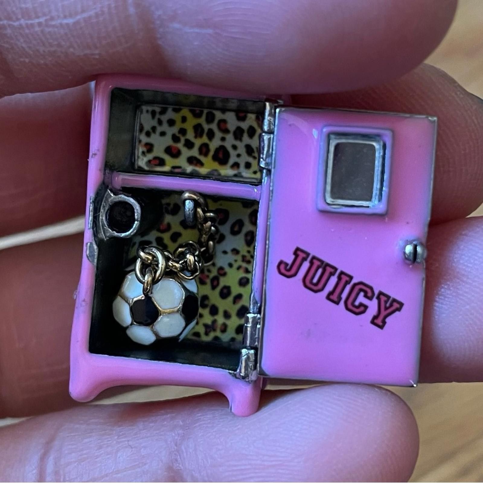 Juicy Couture Jeans Limited Edition Rare Juicy Couture Pink Locker Charm Size ONE SIZE - 12 Thumbnail