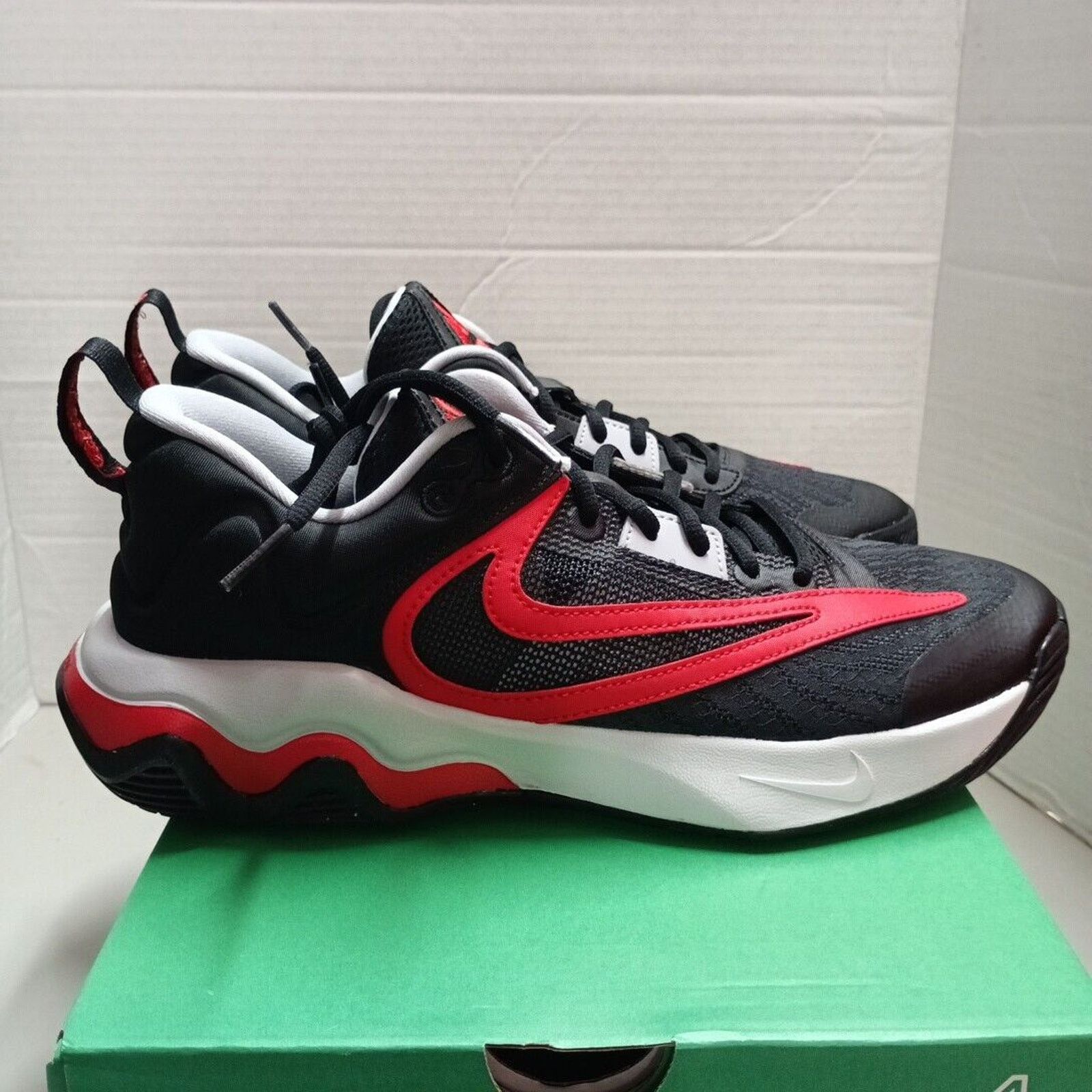 Nike Nike Giannis Immortality 3 Men's 9.5 Black University Red Size US 9.5 / EU 42-43 - 2 Thumbnail