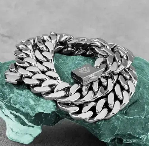 Jewelry Cuban Chain Necklace Size ONE SIZE - 2 Thumbnail