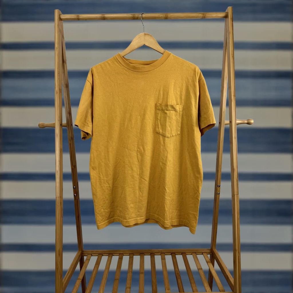 Banana Republic VTG Banana Republic Safari Mustard Selvedge Pocket Oversized T-Shirt S Men's Yellow 80s 90s N/A Size US S / EU 44-46 / 1 - 1 Thumbnail