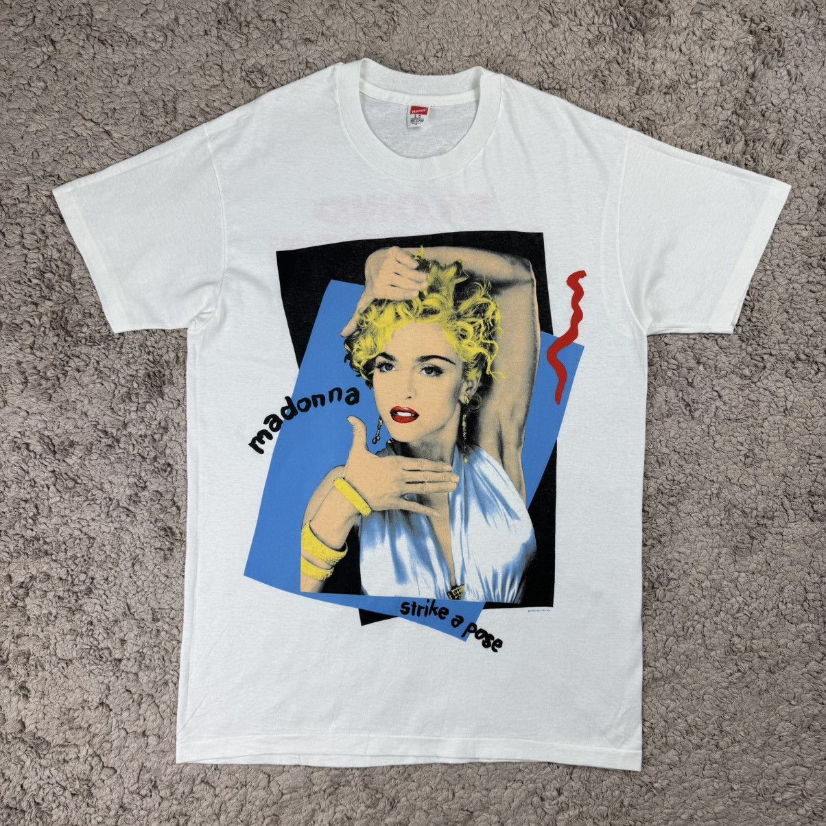 Band Tees Vintage 90s Madonna Blond Ambition Tour T-shirt Size US L / EU 52-54 / 3 - 1 Thumbnail